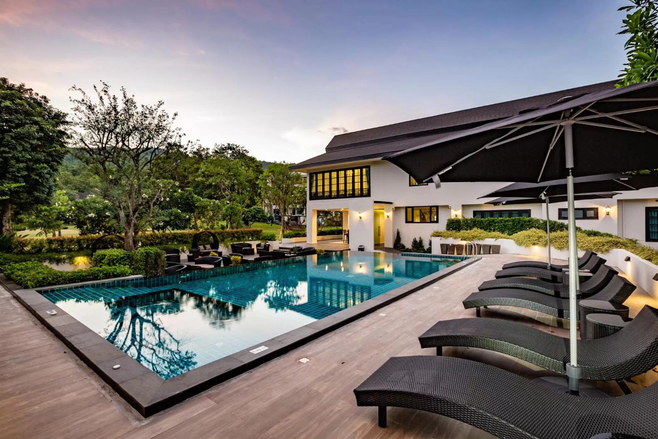 Swimming pool in Merchant Villa- SHA Extra Plus