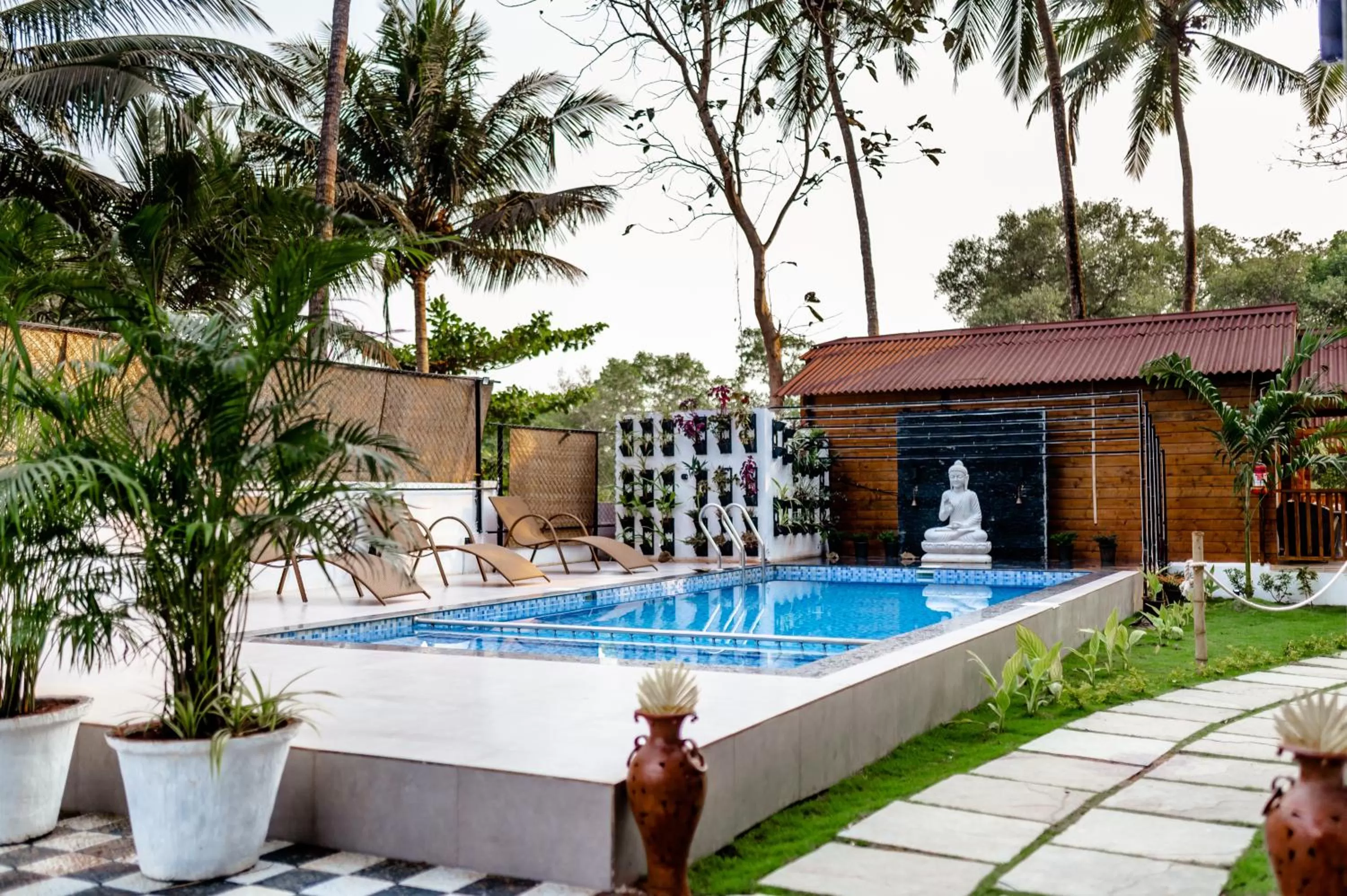 Swimming Pool in Tranquill Riverside Luxury Cottages With Bathtub, Candolim