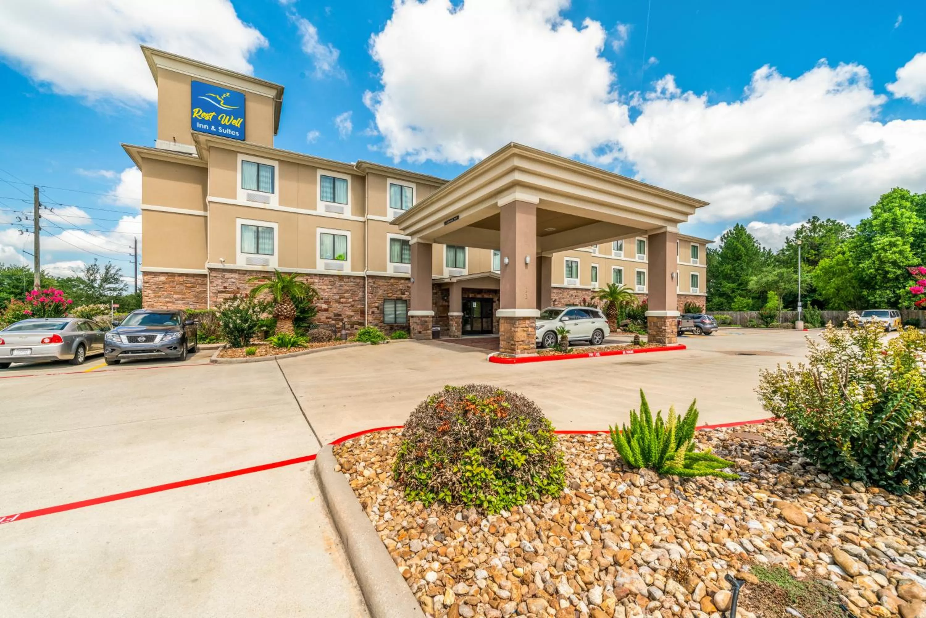 Property building in Restwell Inn & Suites I-45 North
