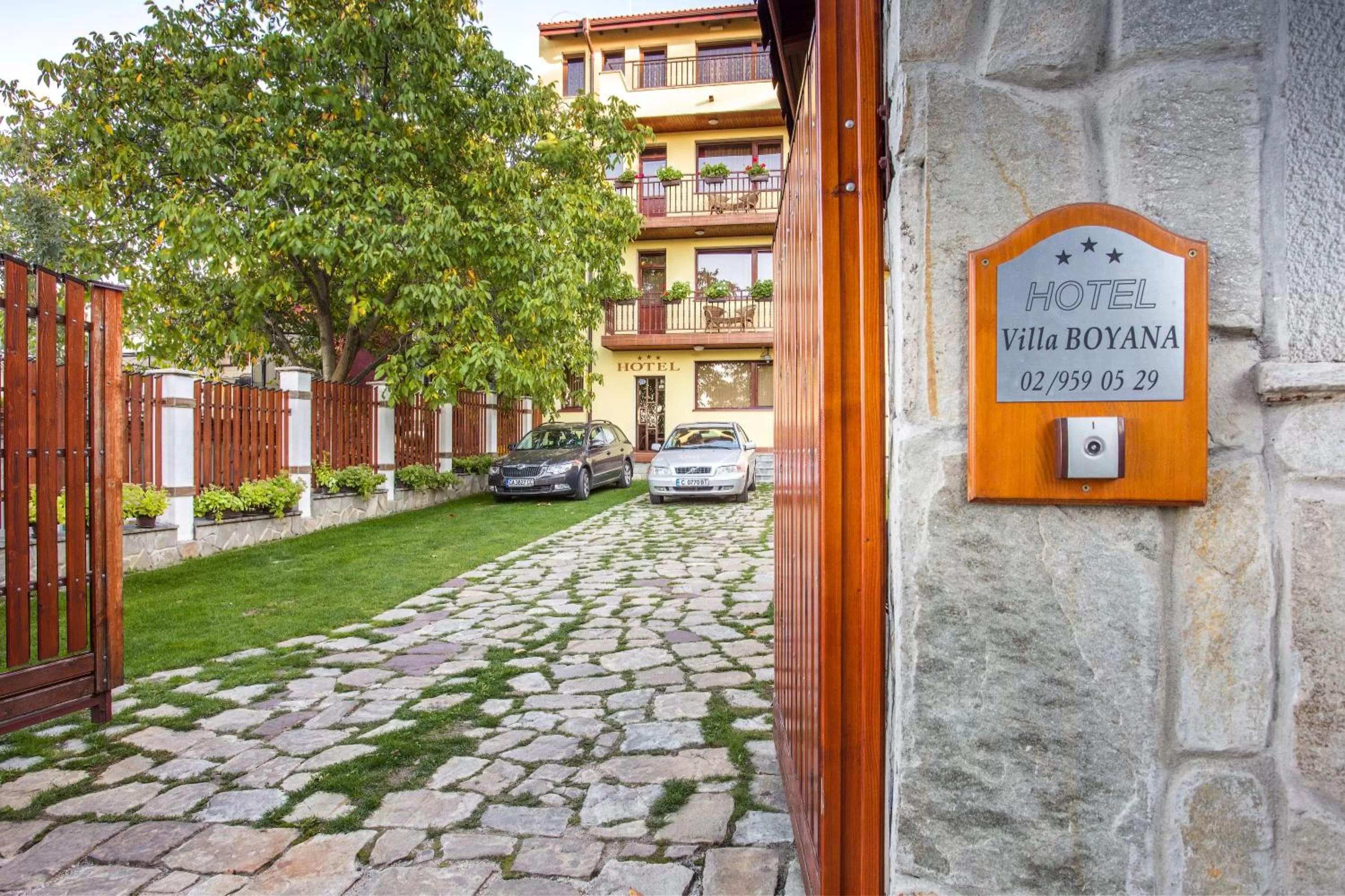 Property logo or sign in Hotel Villa Boyana - Free Parking