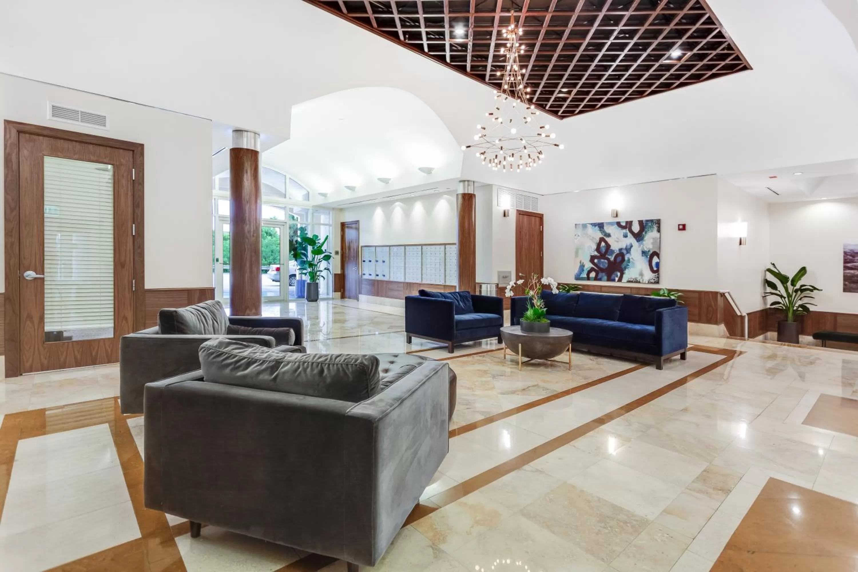 Lobby or reception in Dadeland Towers by Miami Vacations