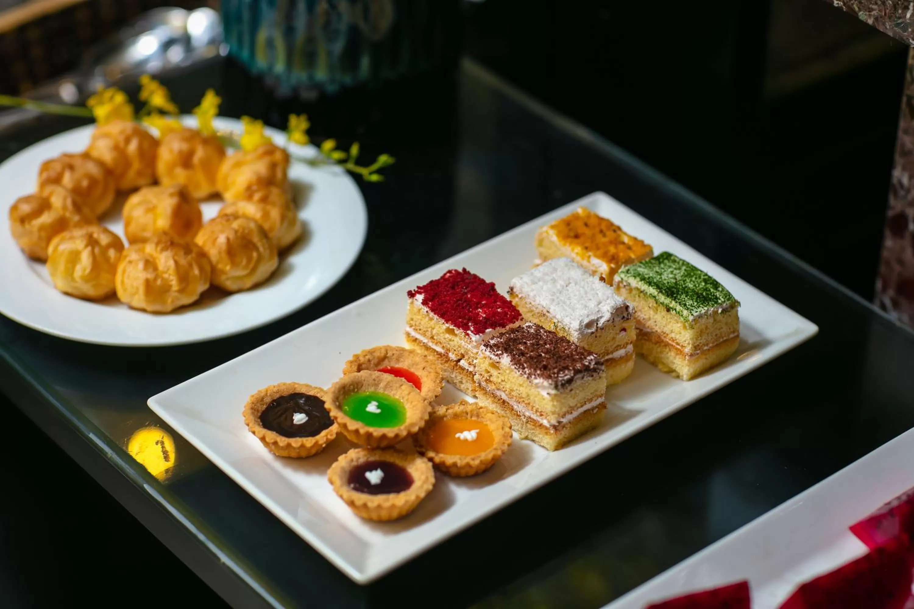 Restaurant/places to eat in Lavender Central Hotel & Spa Hanoi