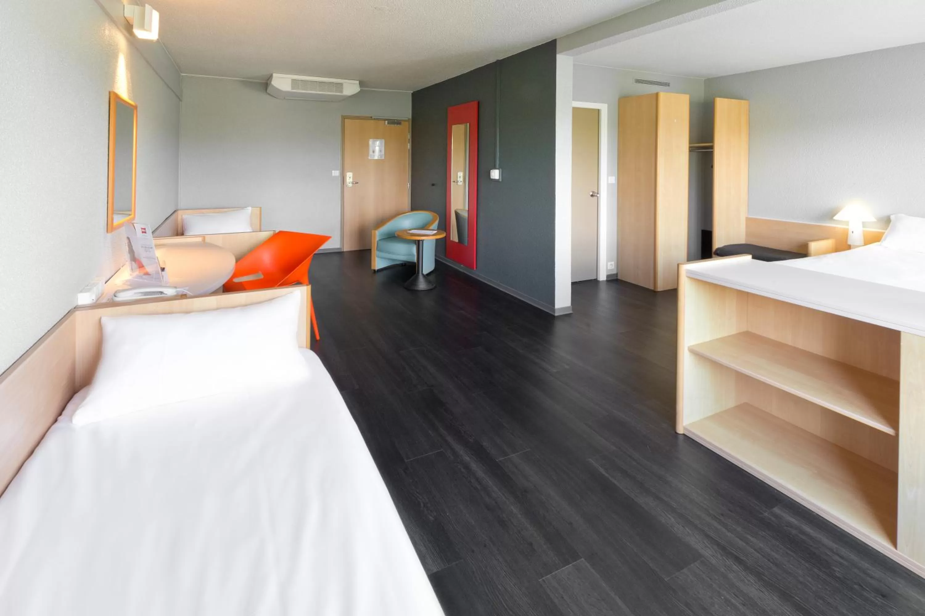 Photo of the whole room, Bed in ibis Saint Dizier
