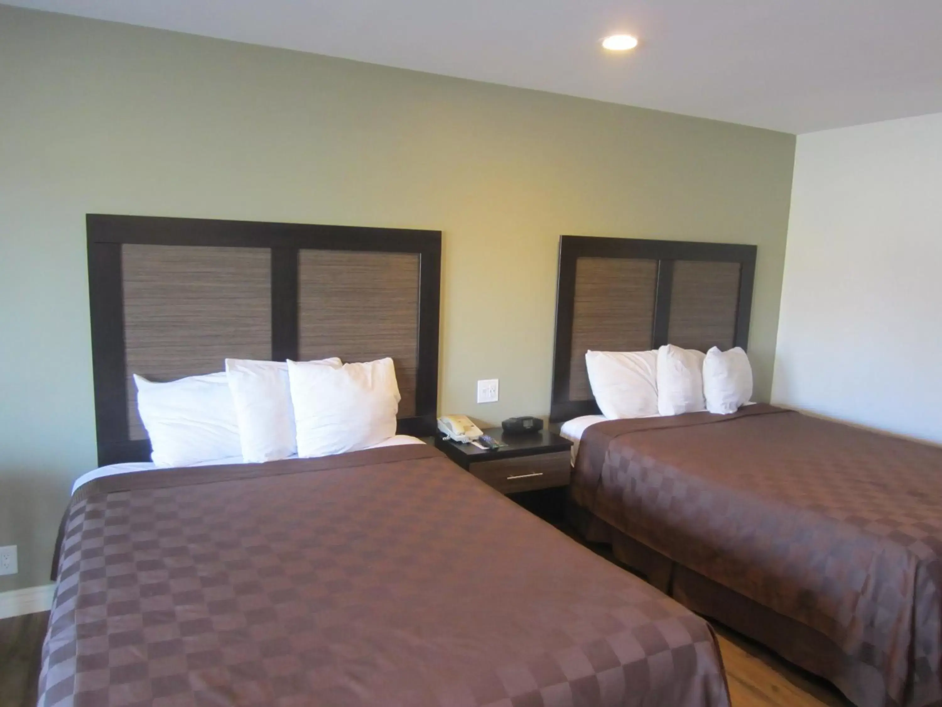 Double Room with Two Double Beds in Vagabond Inn Sunnyvale Double Room with Two Double Beds in Vagabond Inn Sunnyvale