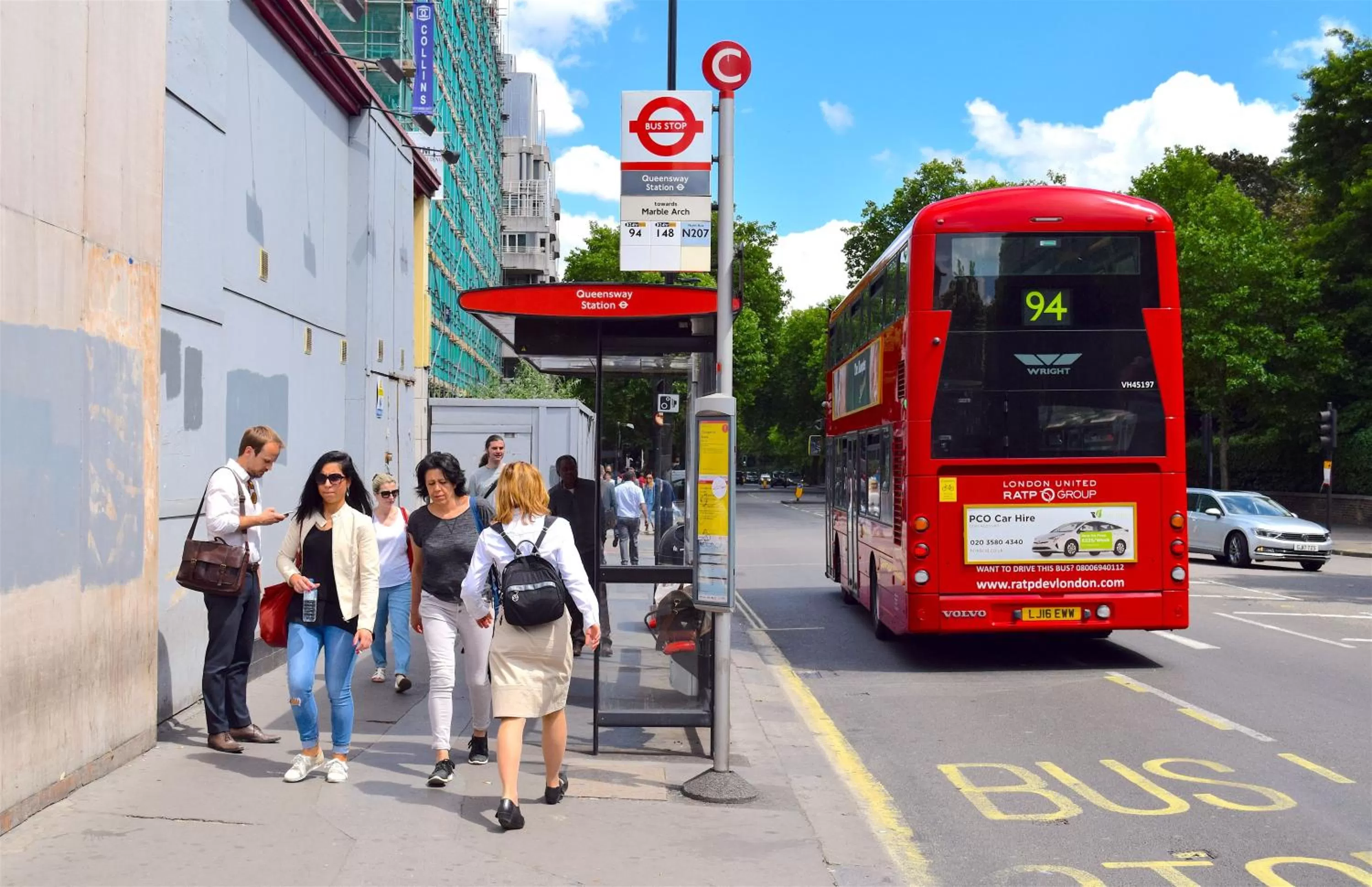 Nearby landmark in Pembridge Palace Hotel