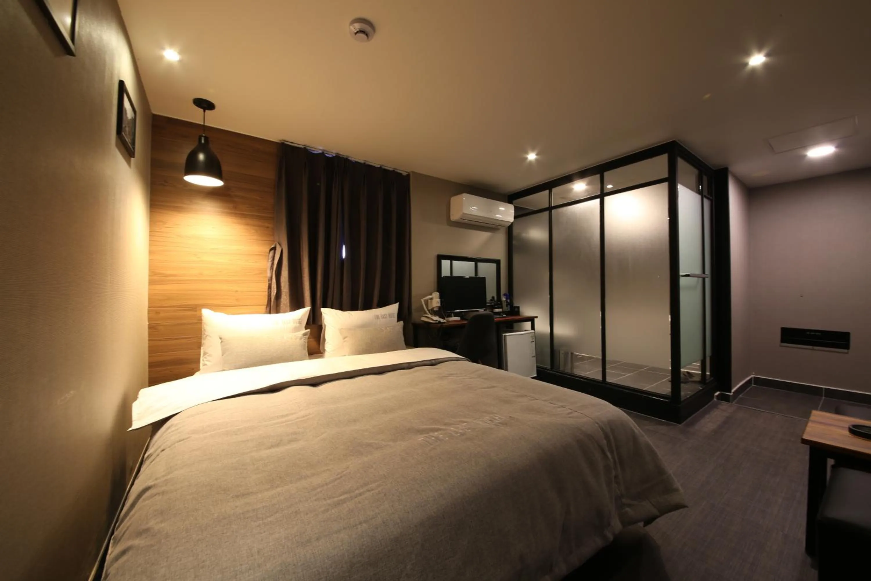 The Last Hotel Nampo