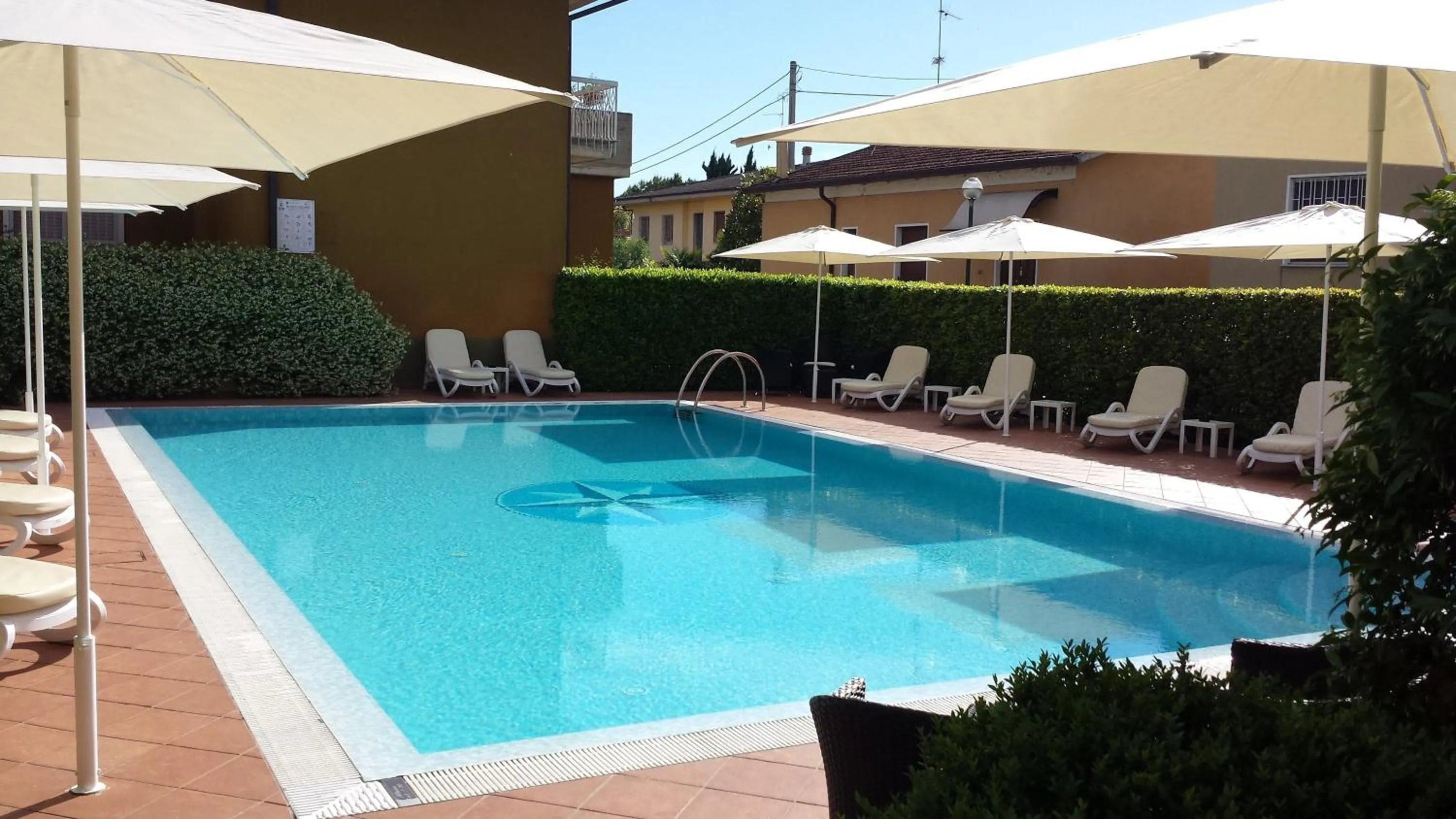 Swimming pool in Albergo Ristorante Papa