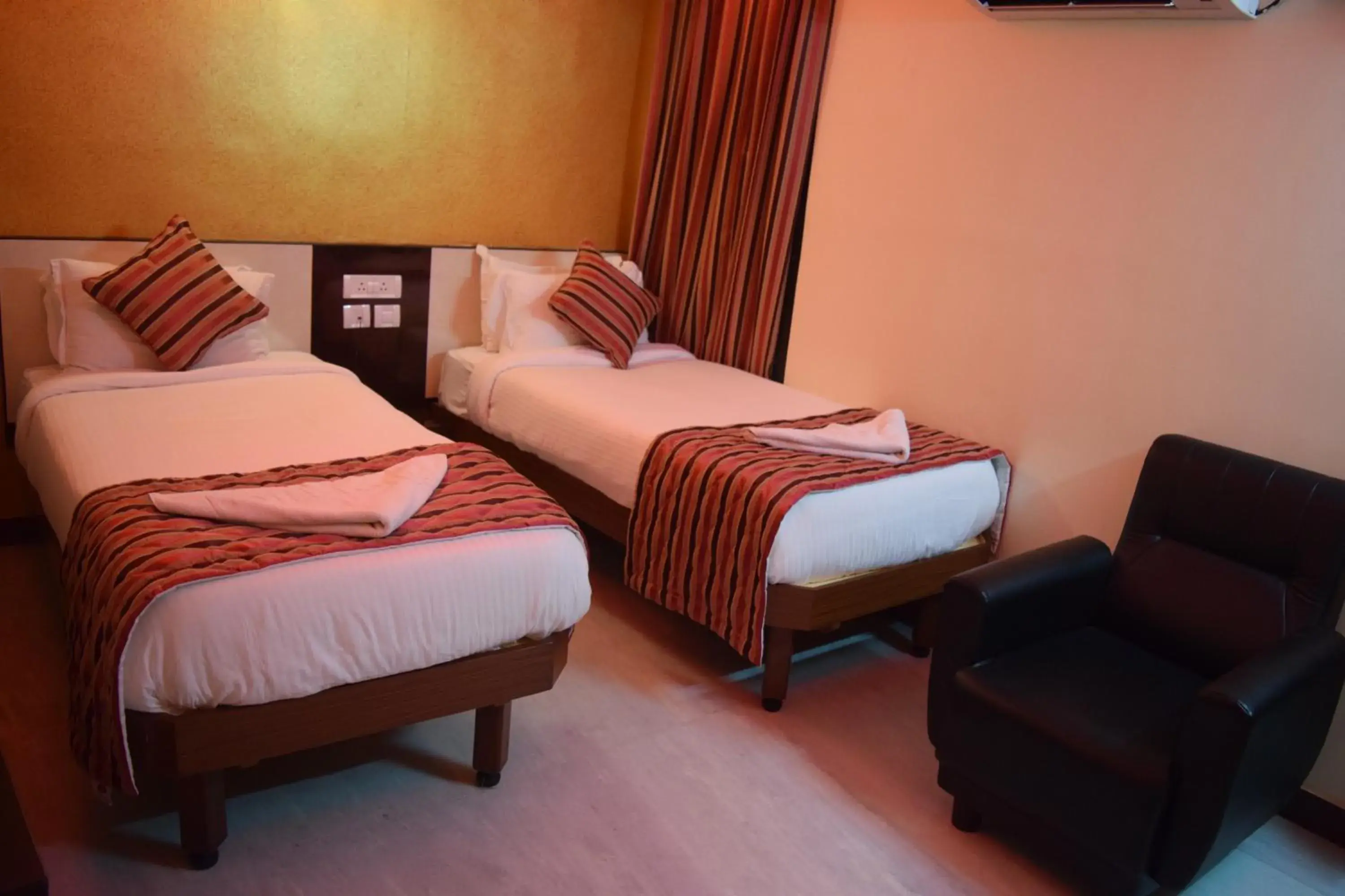 Twin Room in Hotel Lotus Twin Room in Hotel Lotus