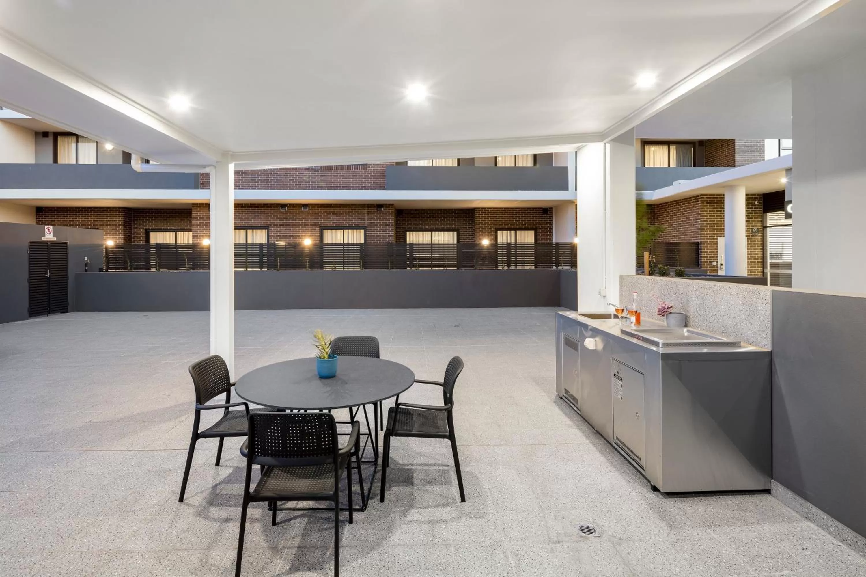 BBQ facilities in Quest Goulburn