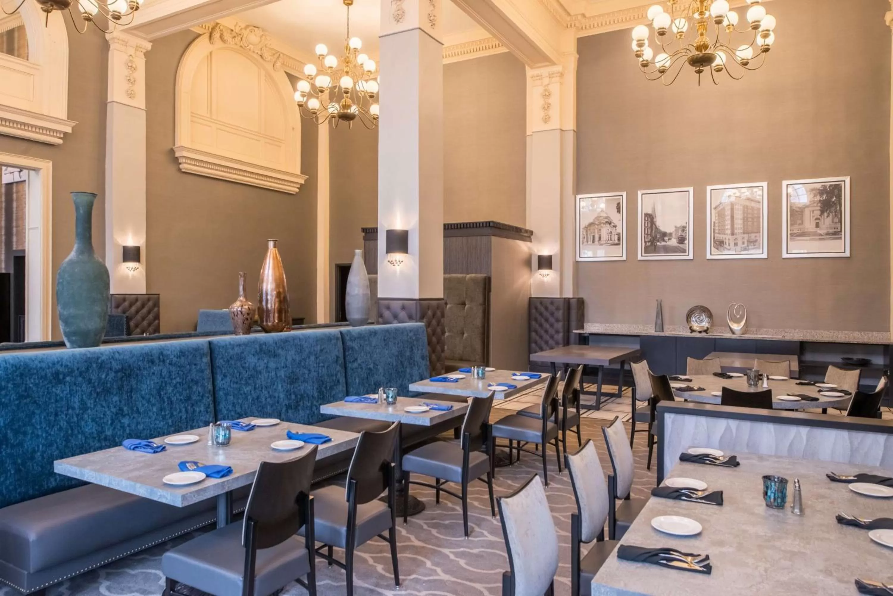 Restaurant/places to eat in DoubleTree by Hilton Utica