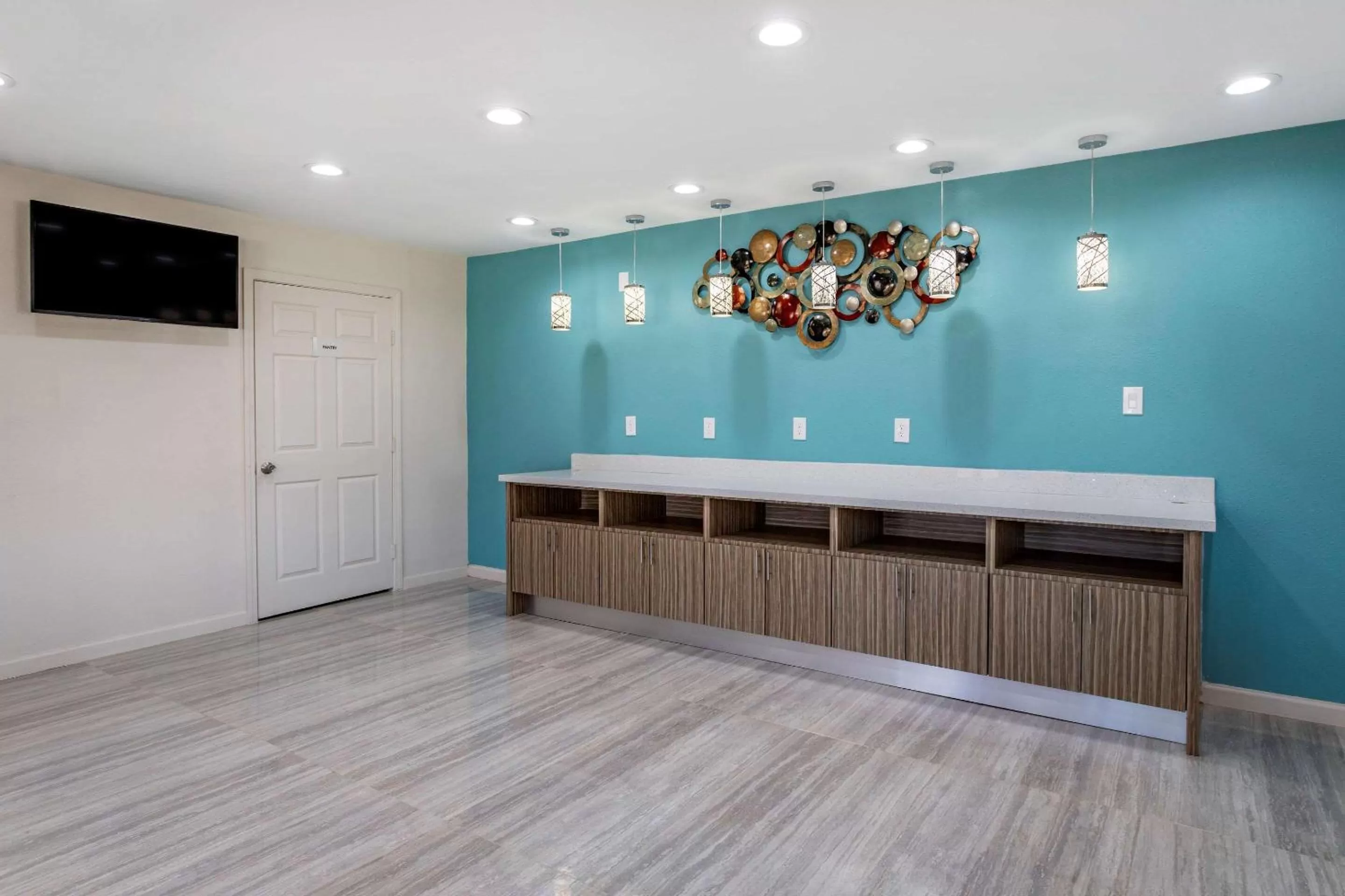 Restaurant/places to eat in Rodeway Inn