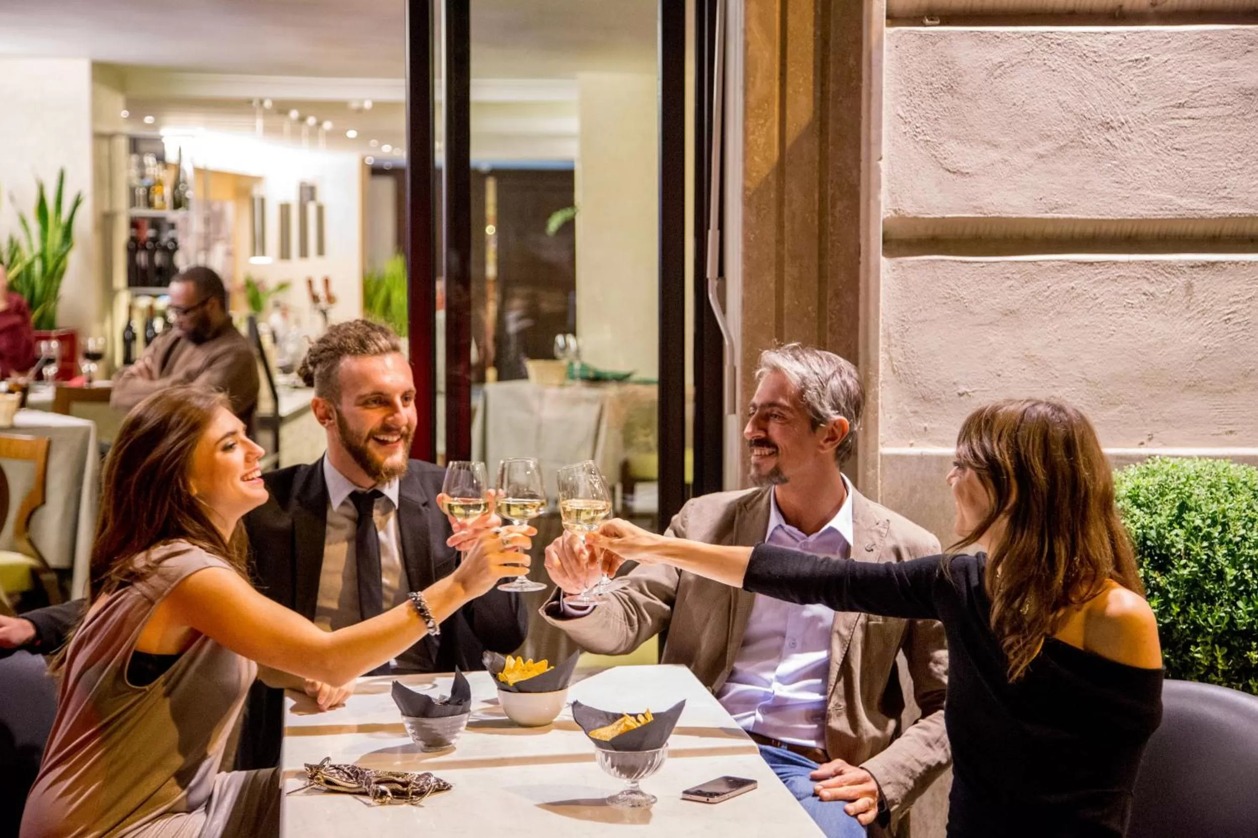 Restaurant/places to eat in Hotel Oxford