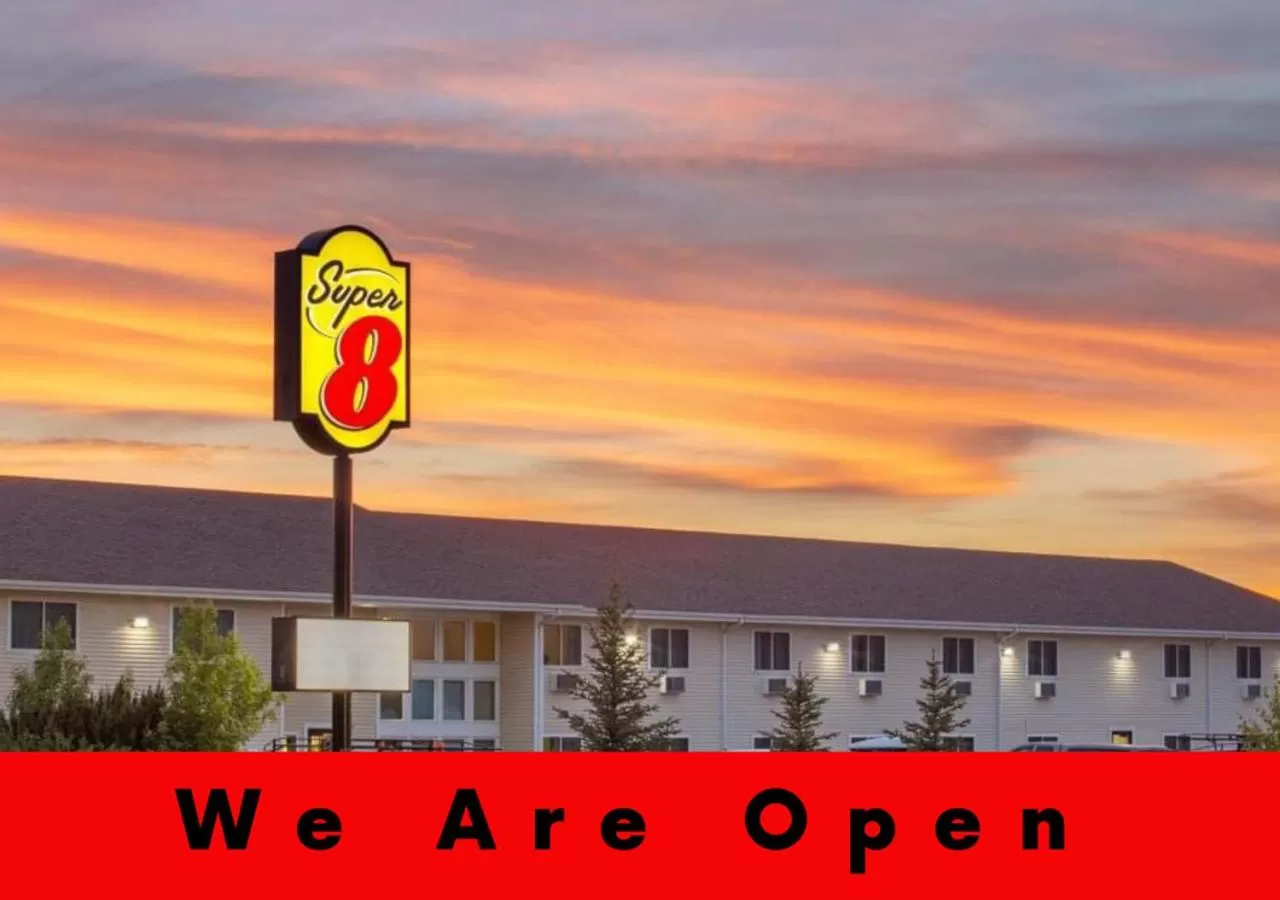 Sunrise in Super 8 by Wyndham Lewistown