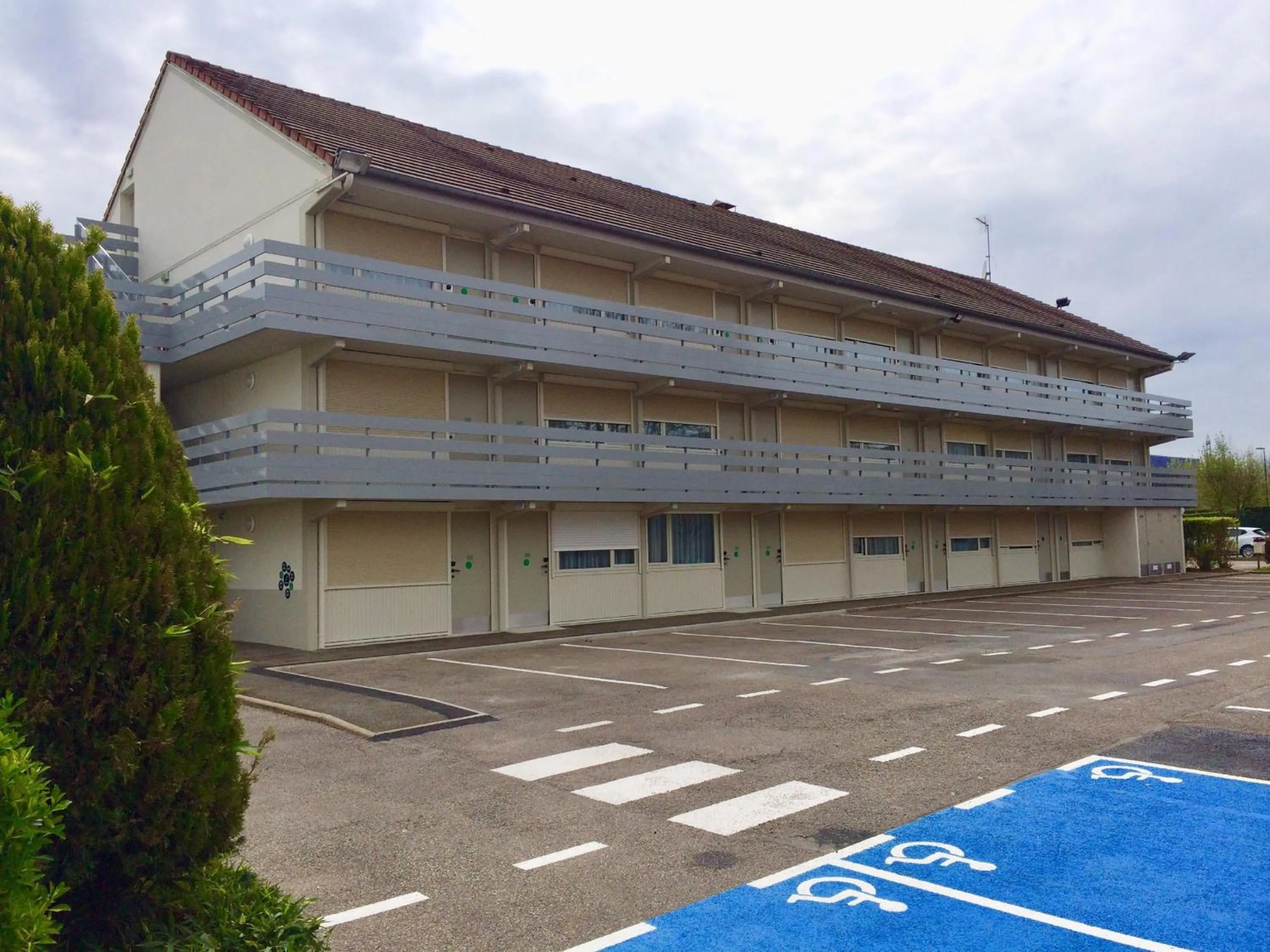 Property building in Campanile Plaisir