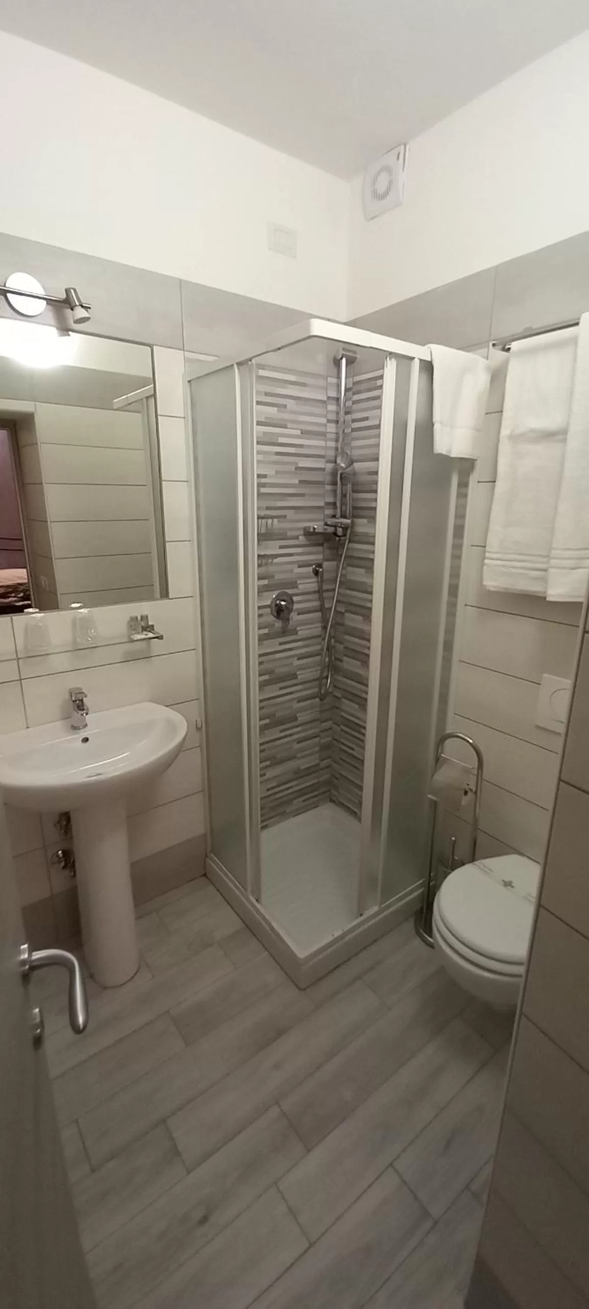 Albano Station Rooms