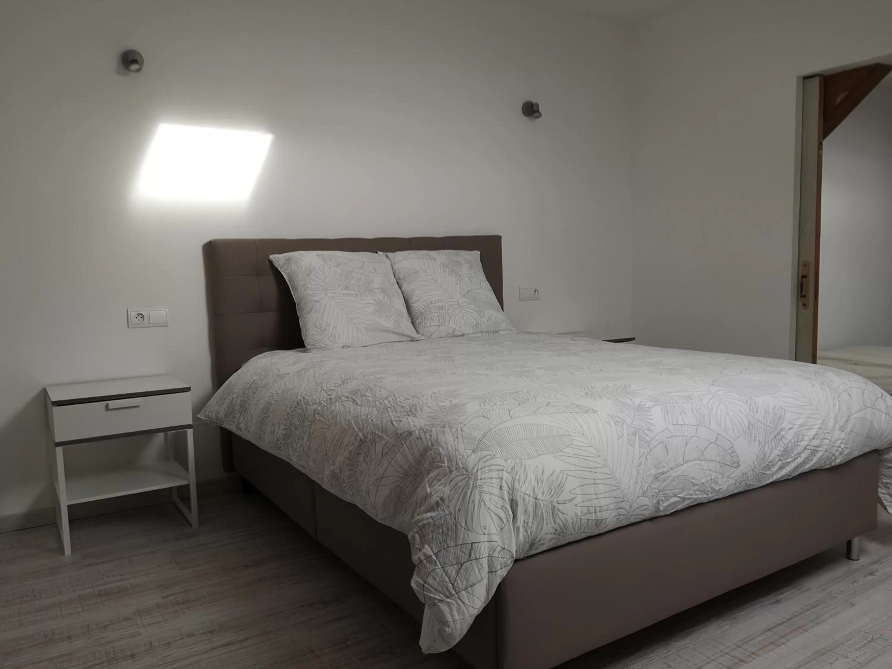 Bed in LA GOUTTE D'OR