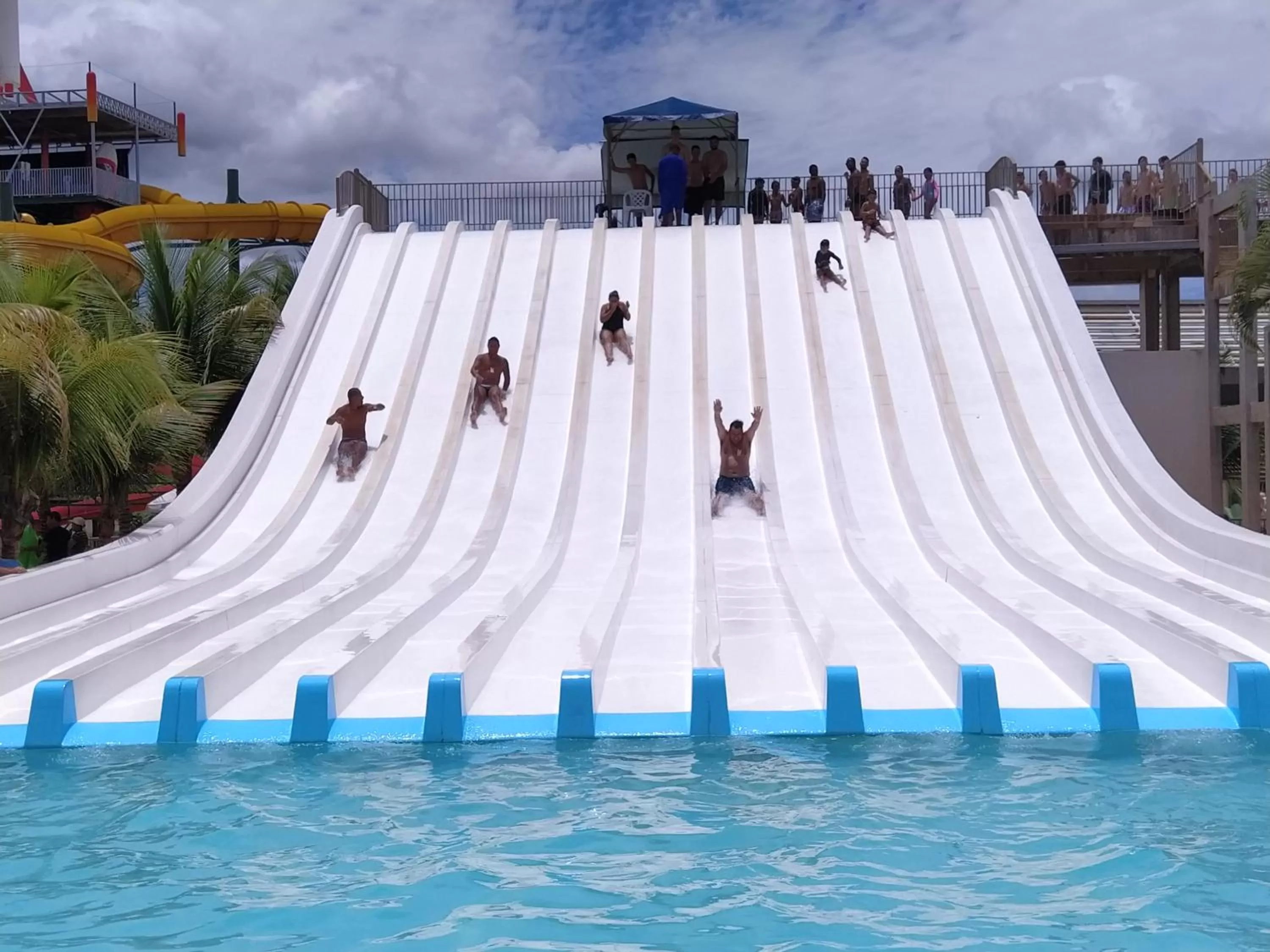 Spazzio Diroma Acqua e Splash Caldas novas, GRATIS PARK