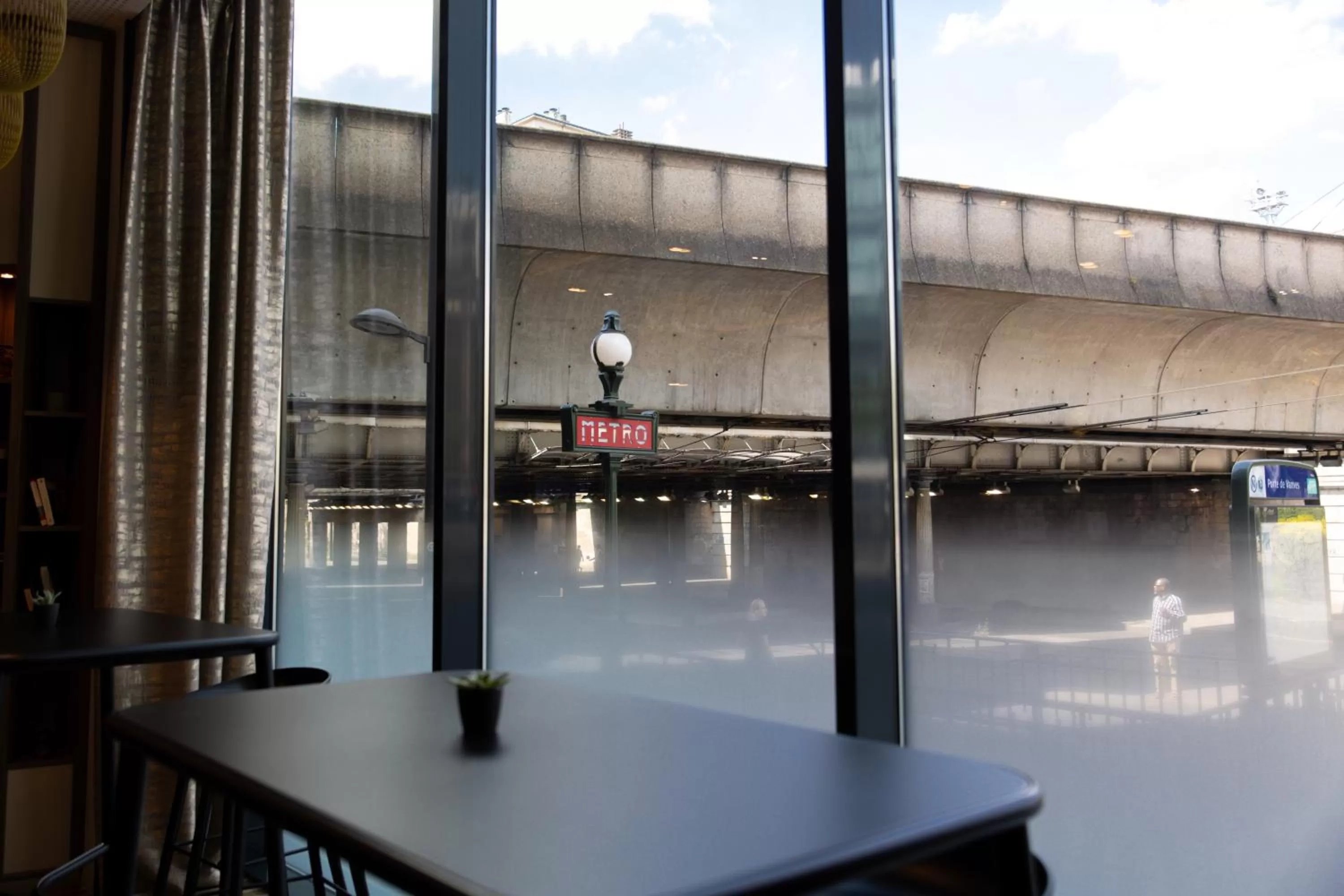 Restaurant/places to eat in Novotel Suites Paris Expo Porte de Versailles