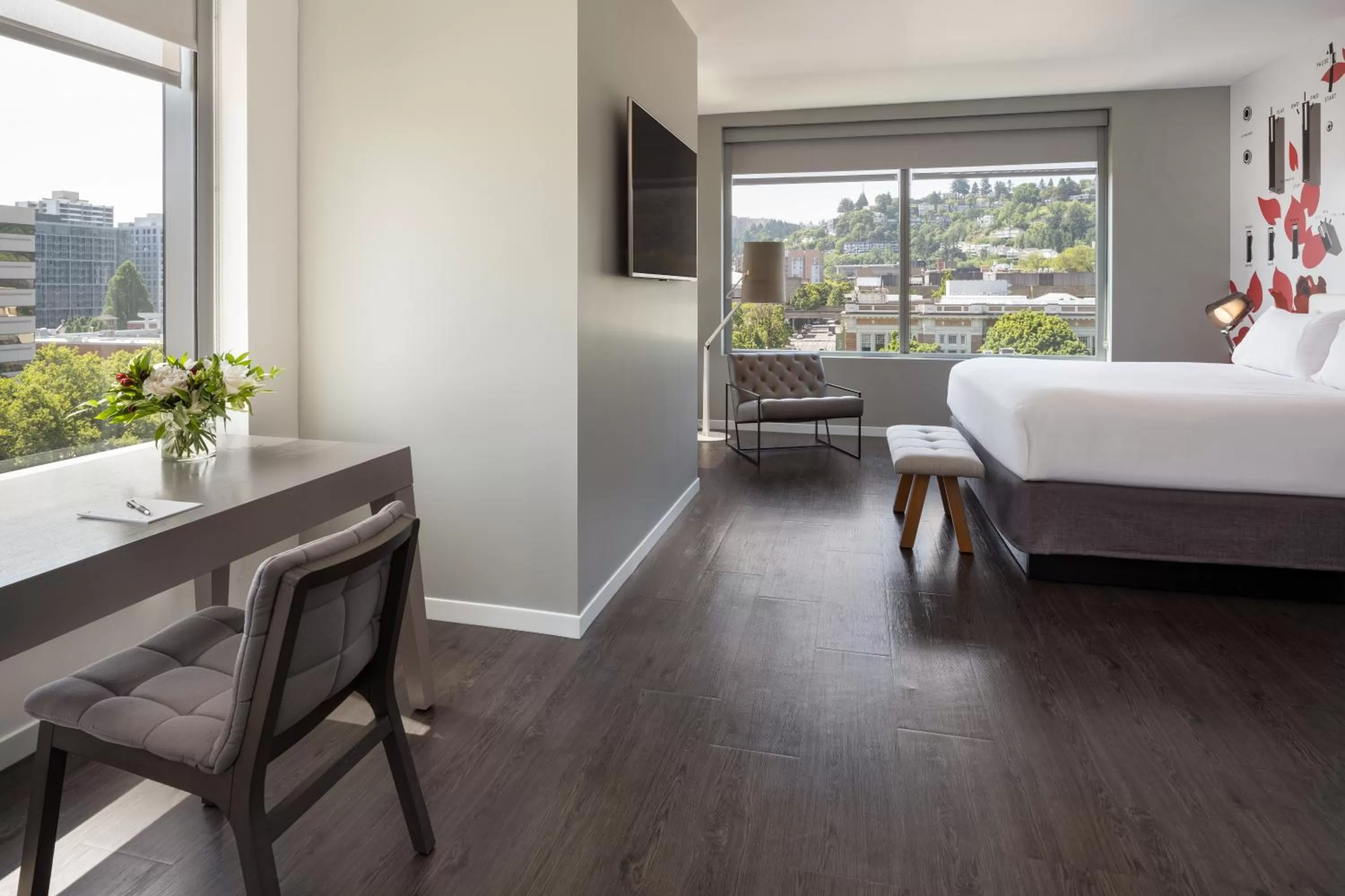 Corner Junior King Suite in Hotel Vance, Portland, a Tribute Portfolio Hotel