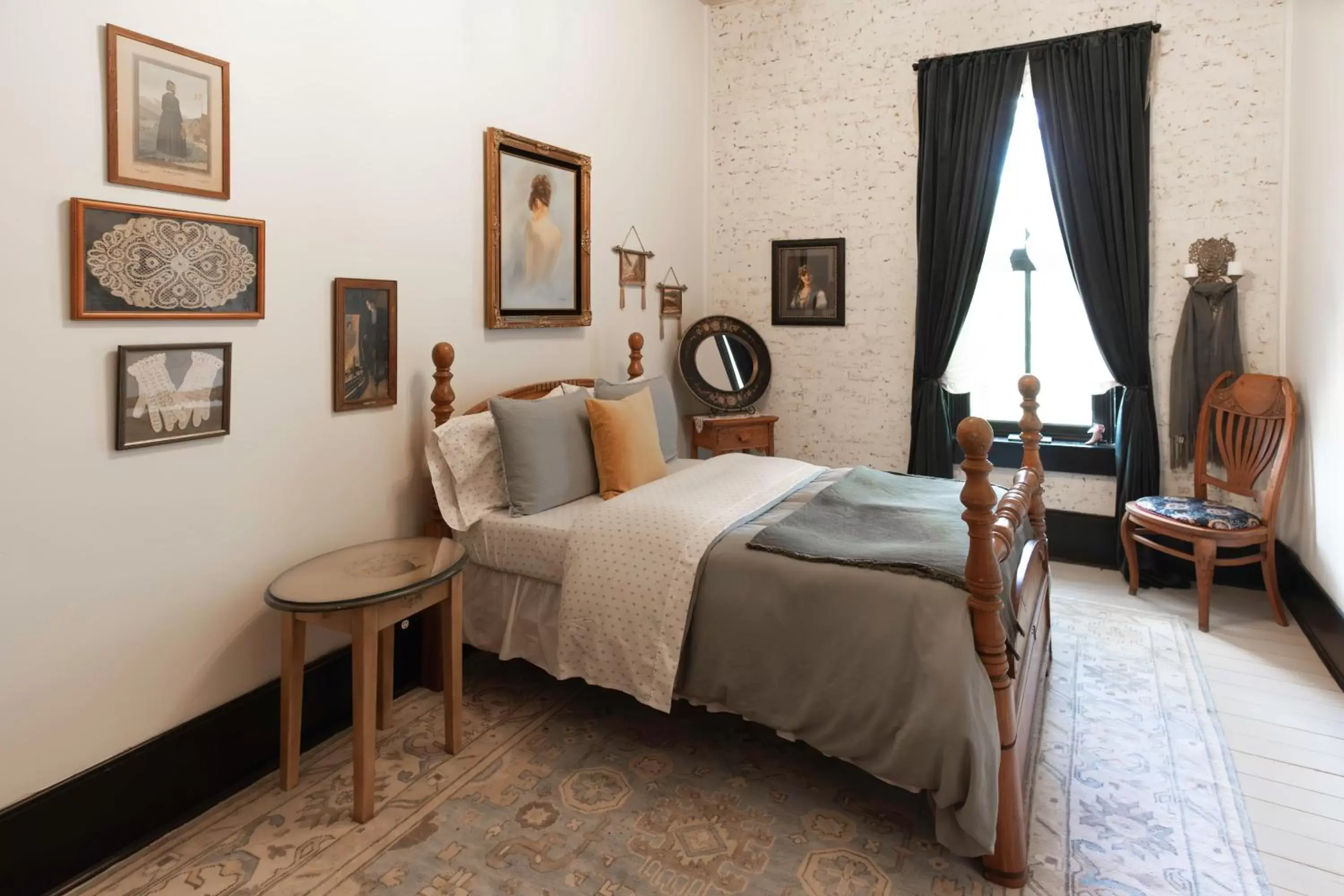 Double Room in Beard and Lady Inn Double Room in Beard and Lady Inn