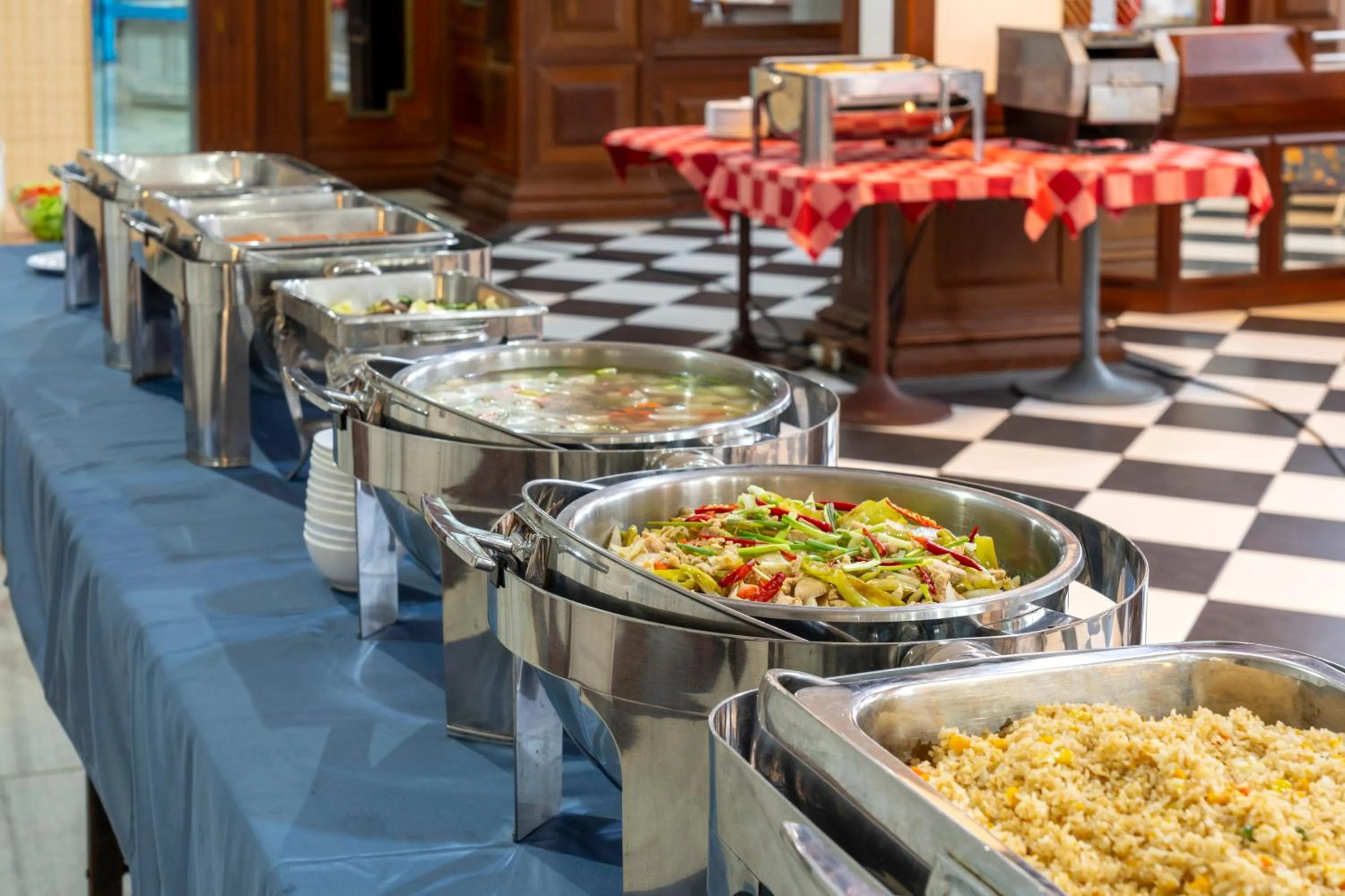 Restaurant/places to eat in Welcome Plaza Hotel Pattaya