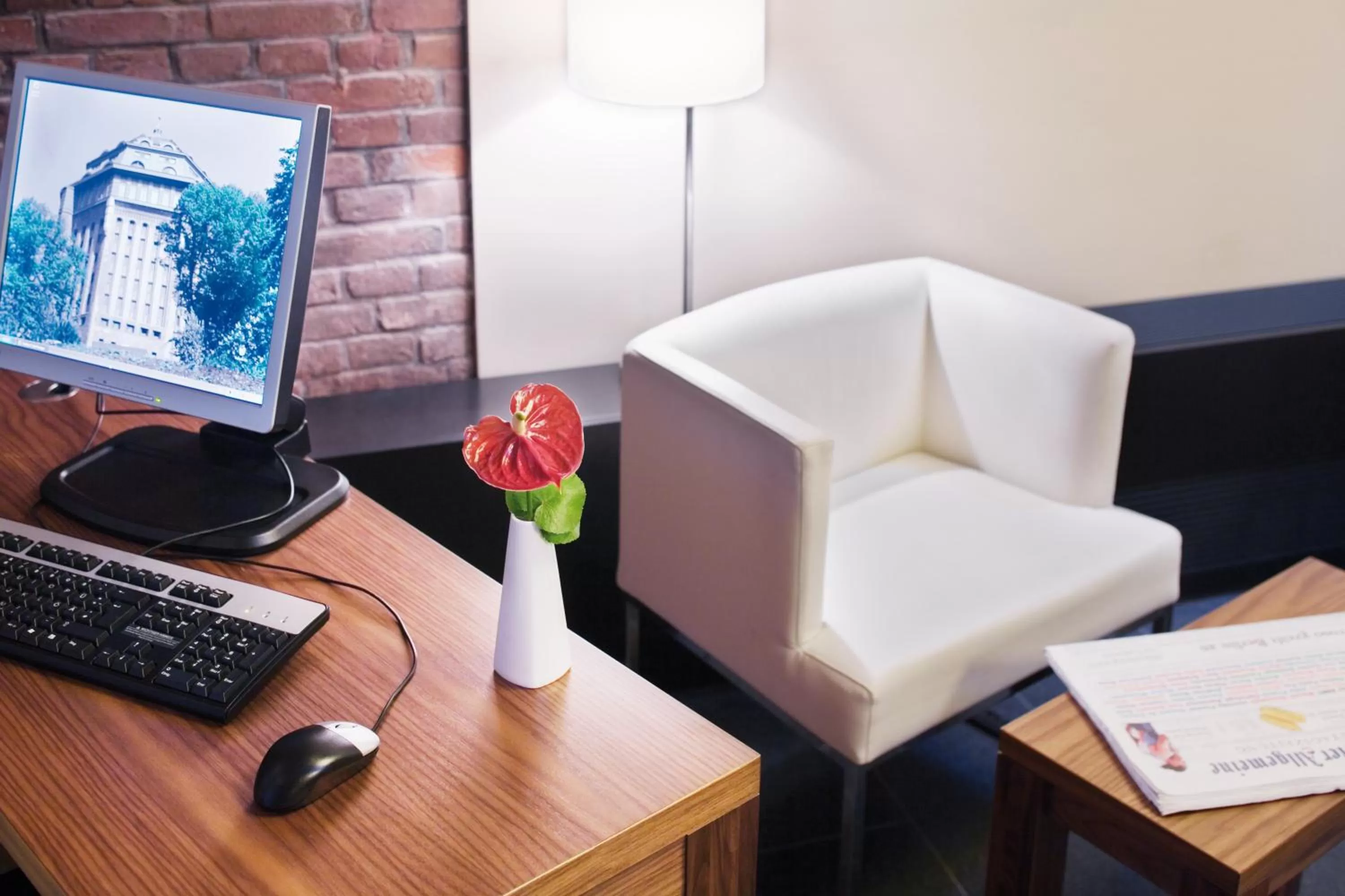 TV and multimedia in MÖVENPICK Hotel Hamburg City