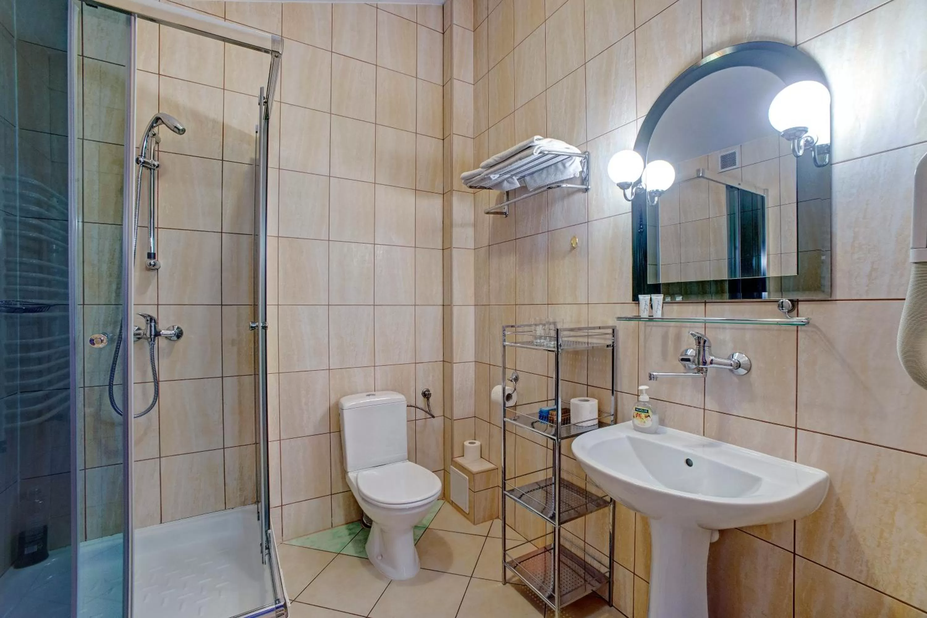 Shower in Hotel i Restauracja Bona