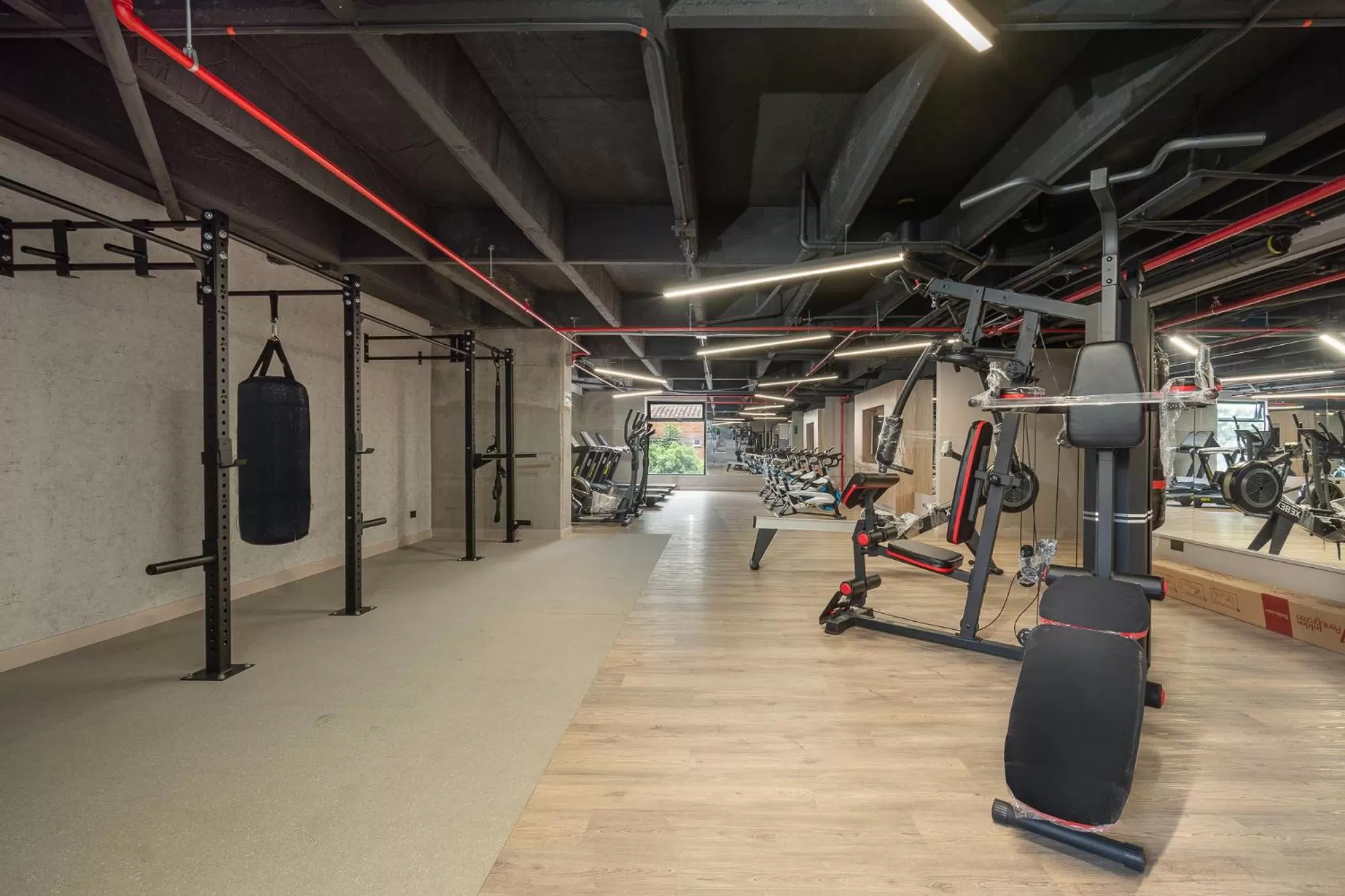 Fitness centre/facilities in Apartamentos Go Living & Suites by HOUSY HOST