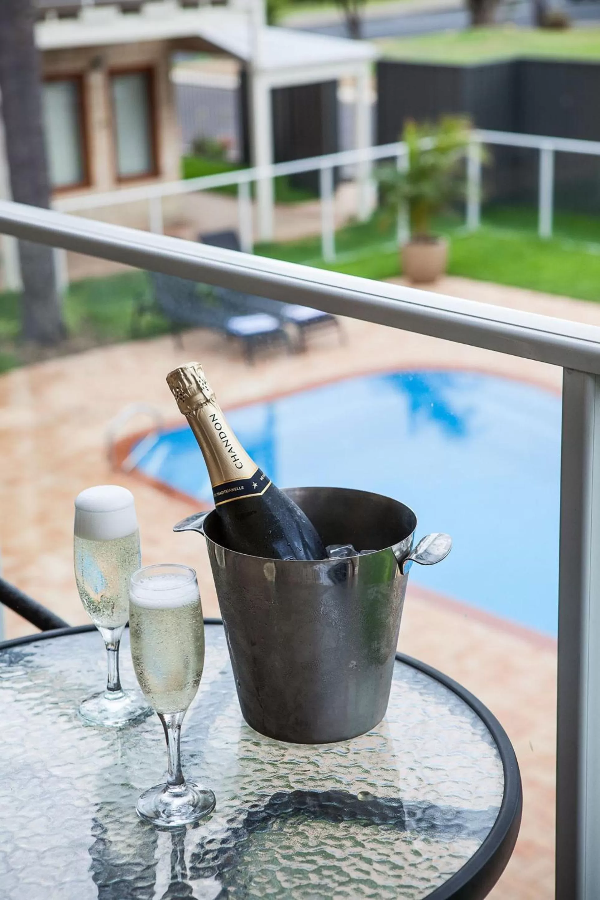 Alcoholic drinks in Nightcap at the Ship Inn