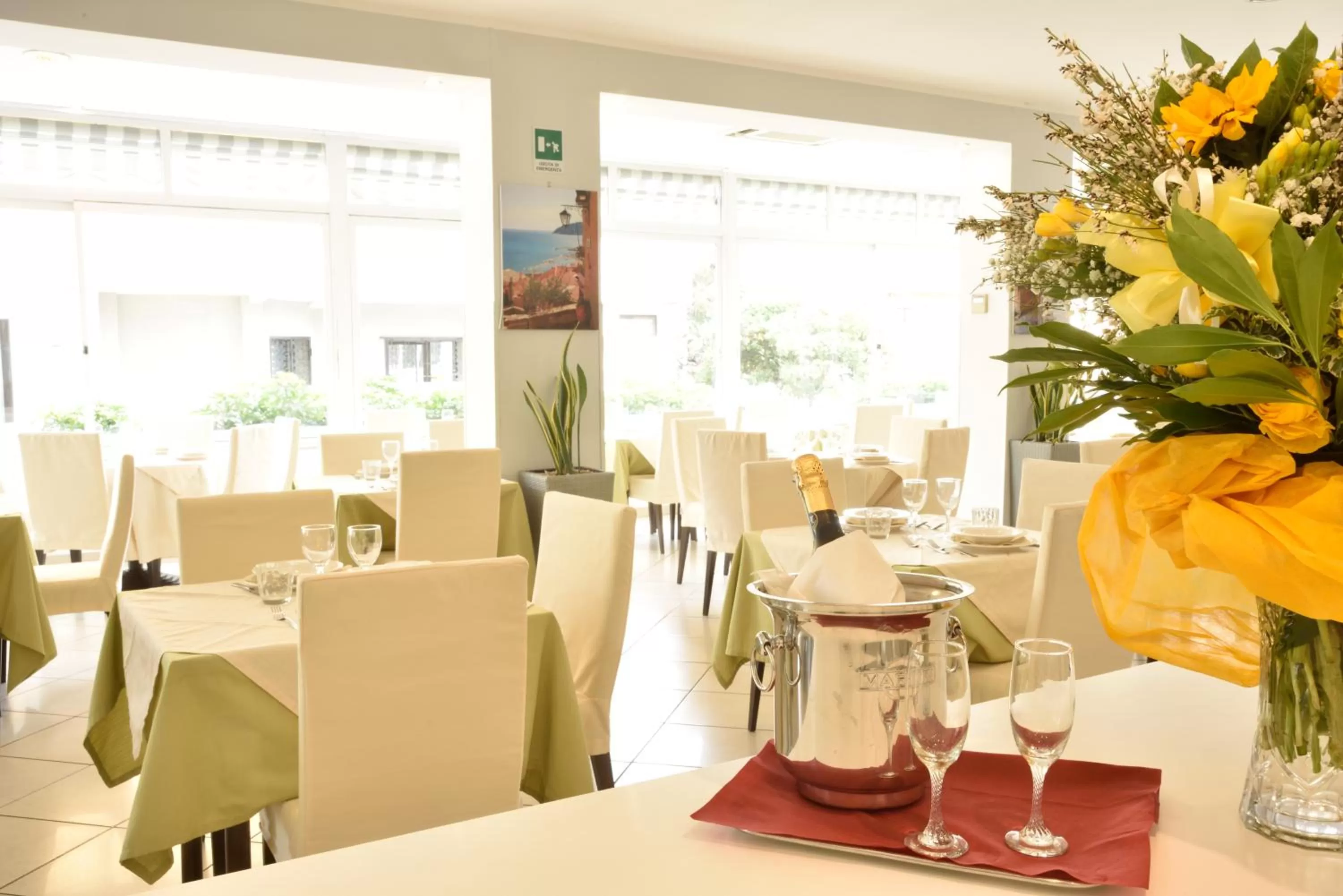 Restaurant/places to eat in Hotel Ristorante La Marina Mhotelsgroup