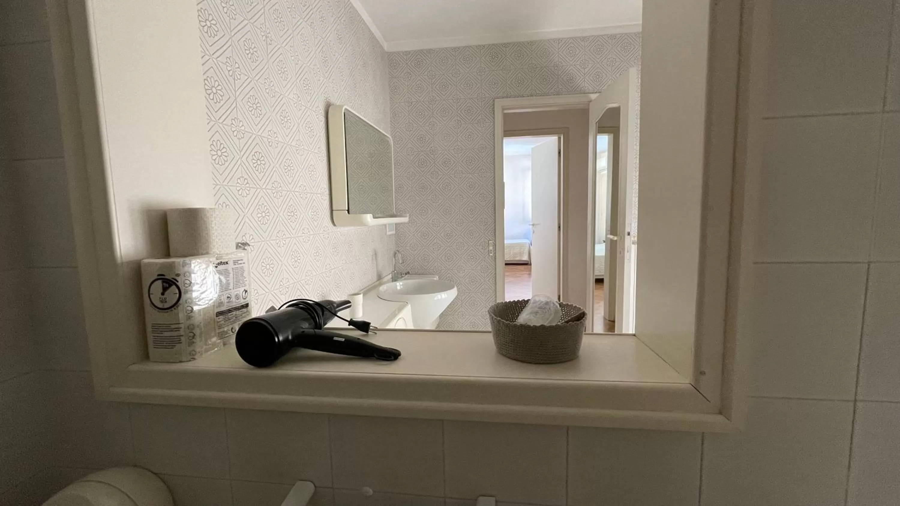 Shower in Ai Giardini di San Vitale