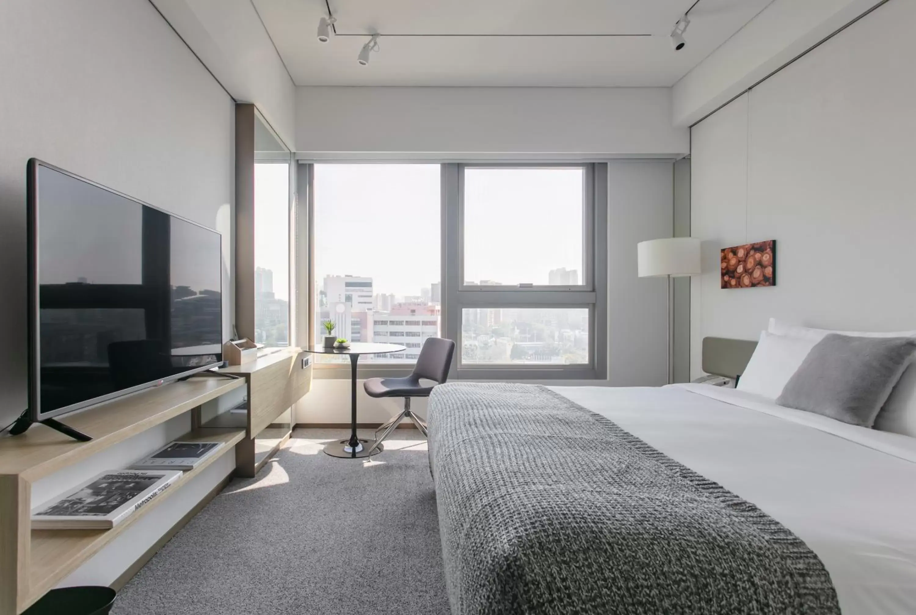 Sunrise Deluxe King Room in Hotel Stage Sunrise Deluxe King Room in Hotel Stage