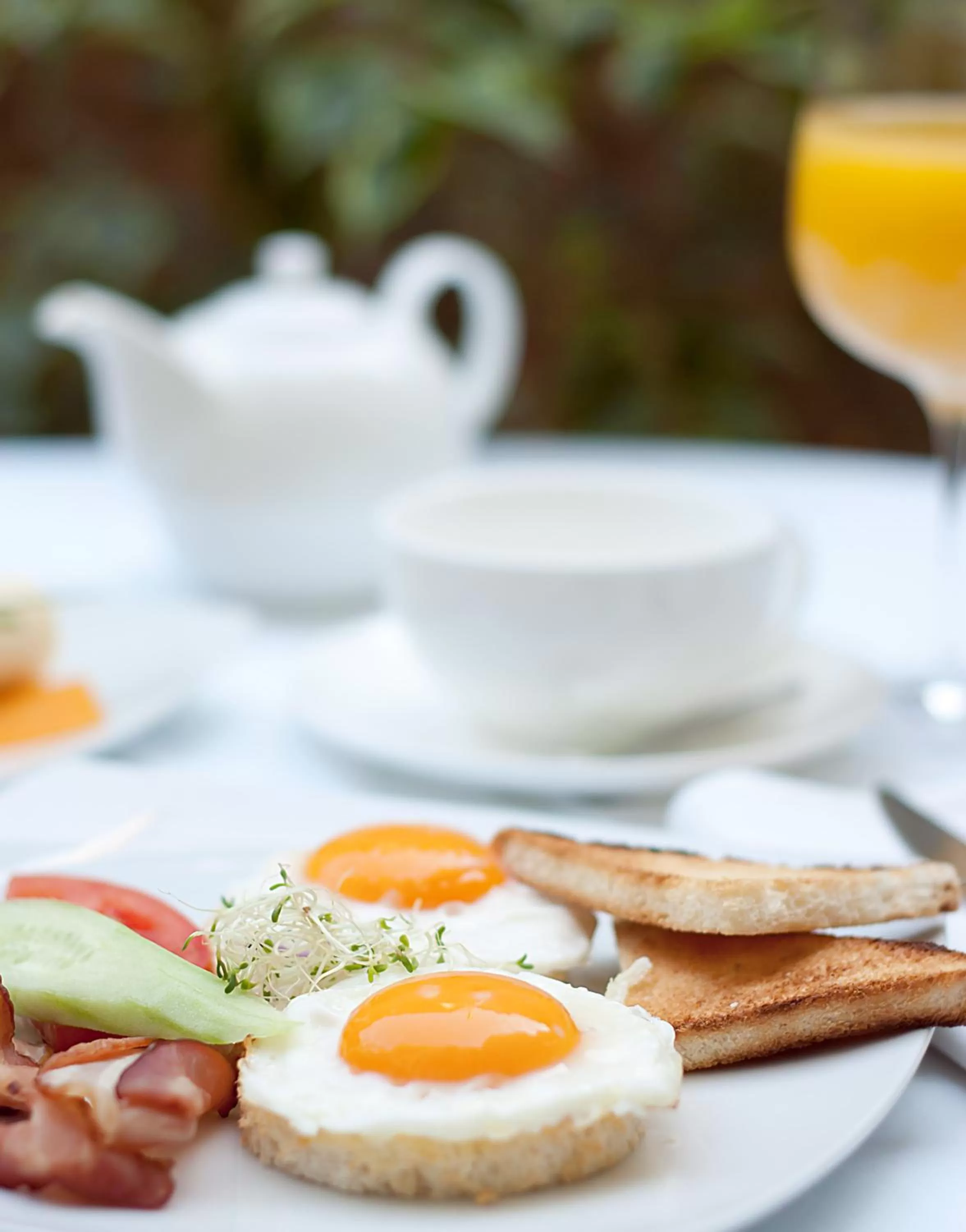 Food in Budapest Hotel - Free Parking