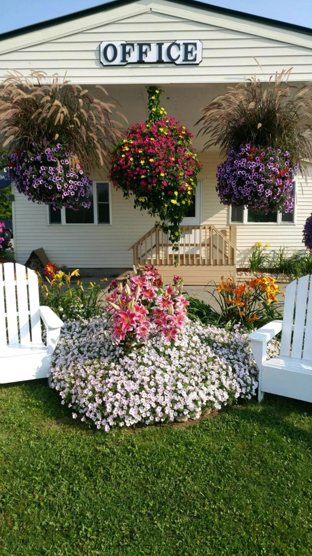 Sunset Motel at Armand's Gardens