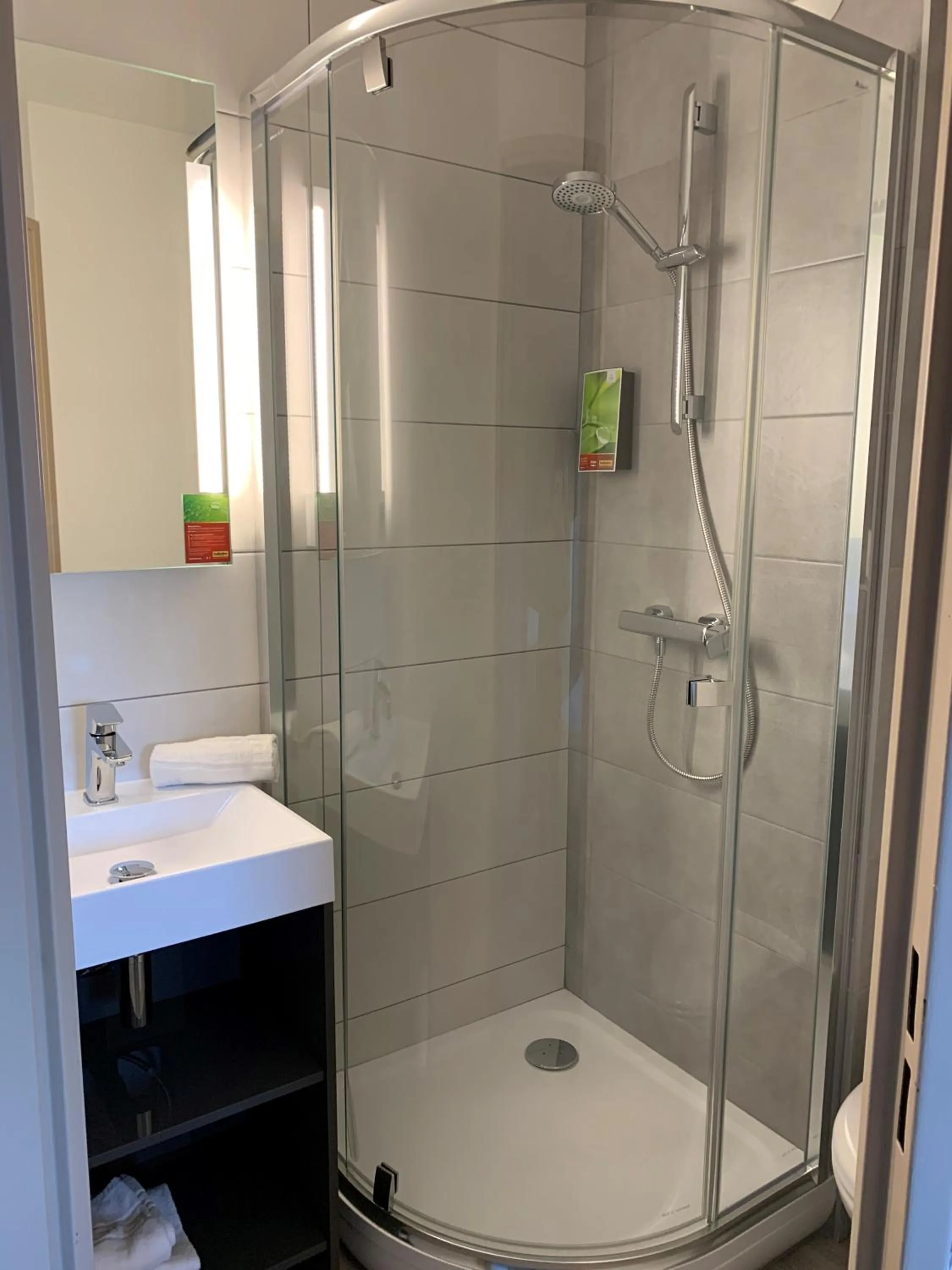 Shower in initial by balladins Tours Sud