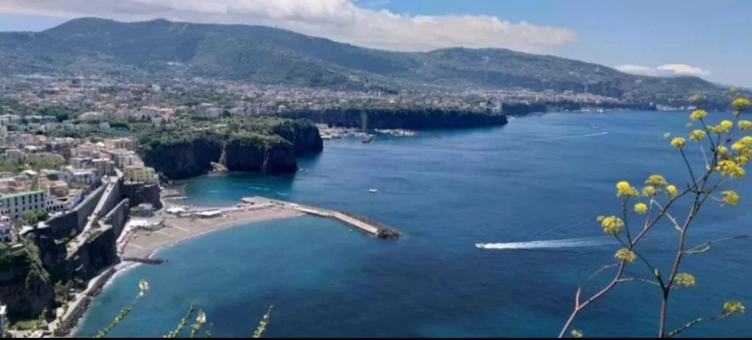 Bird's-eye View in B&B oh mamma mia POMPEI