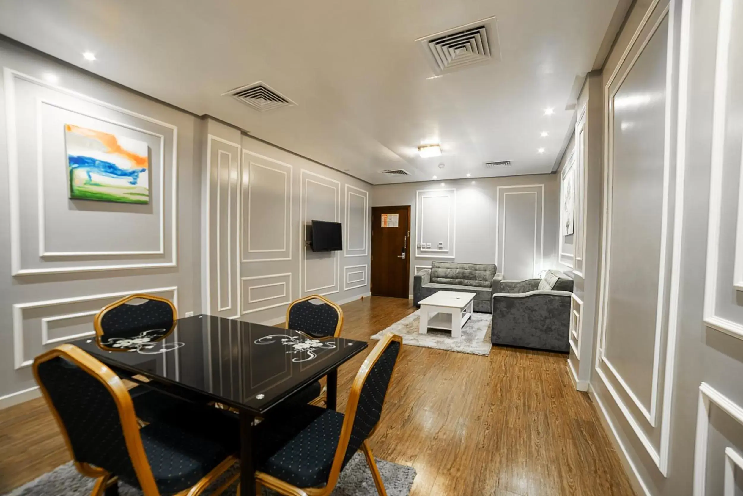 Deluxe Suite Partial Sea View in Golden Garden Al Corniche Deluxe Suite Partial Sea View in Golden Garden Al Corniche