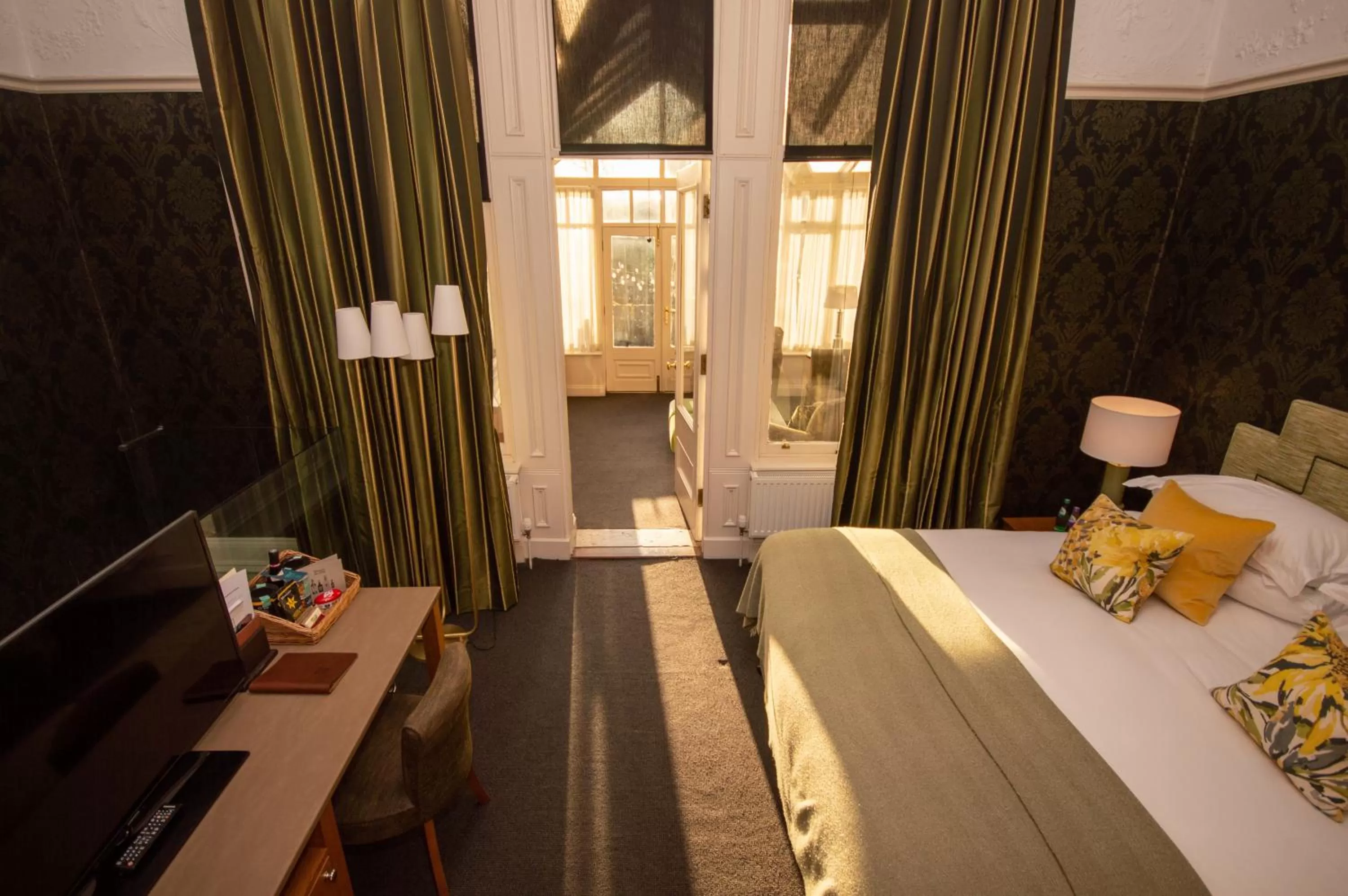 Bed in One Devonshire Gardens a Hotel Du Vin