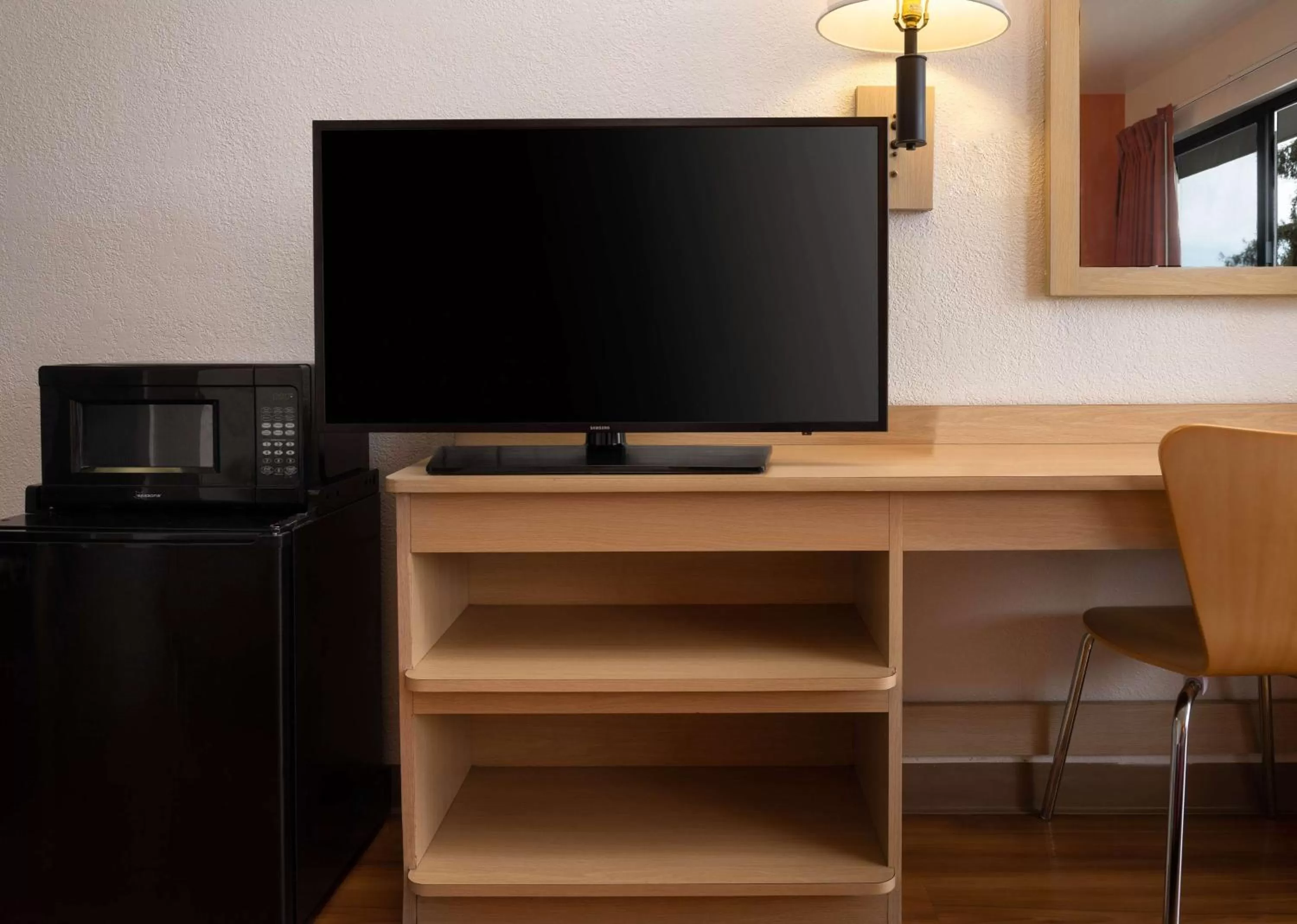 Photo of the whole room in Motel 6-San Luis Obispo, CA - North