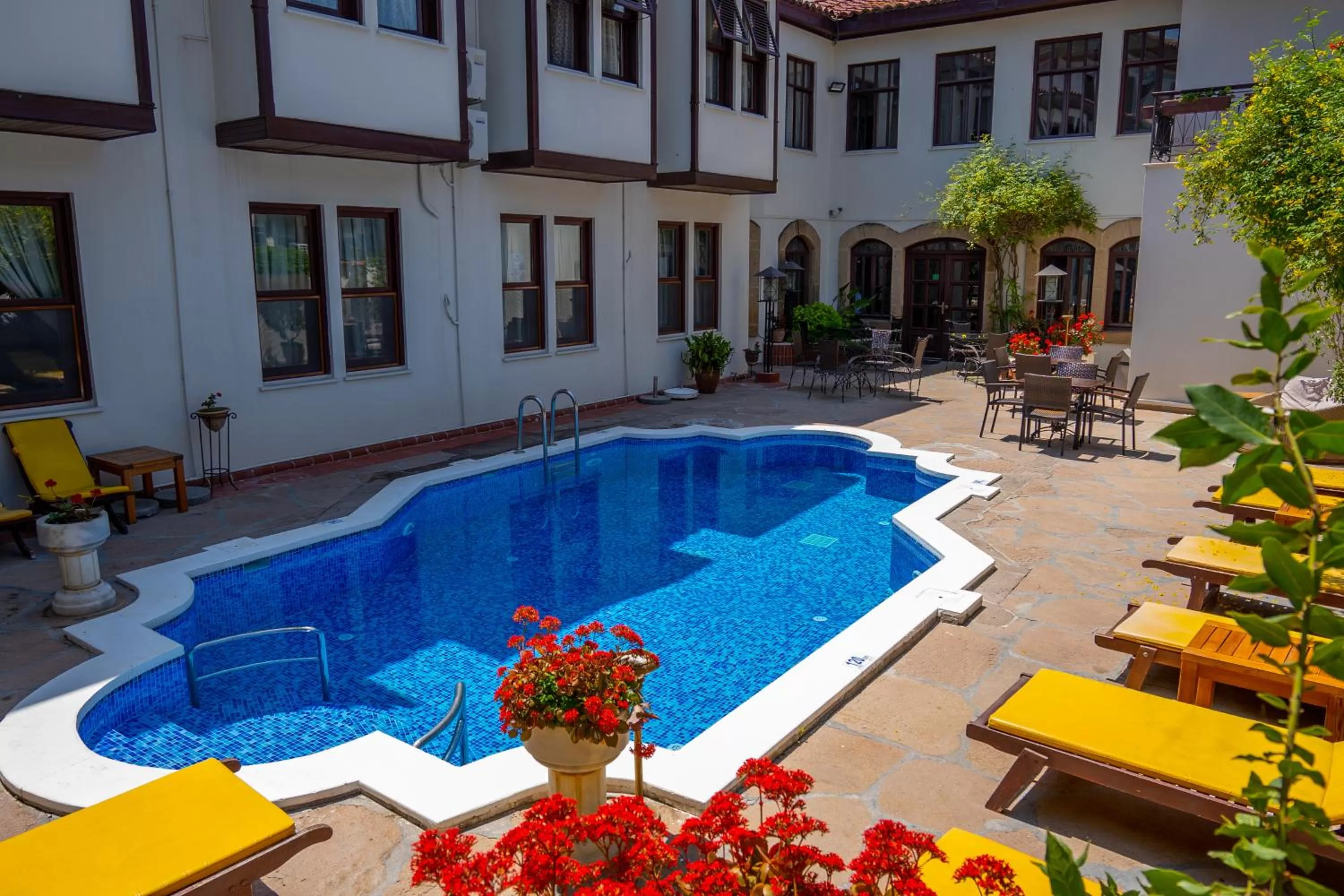 Pool view in Aspen Hotel Kaleiçi