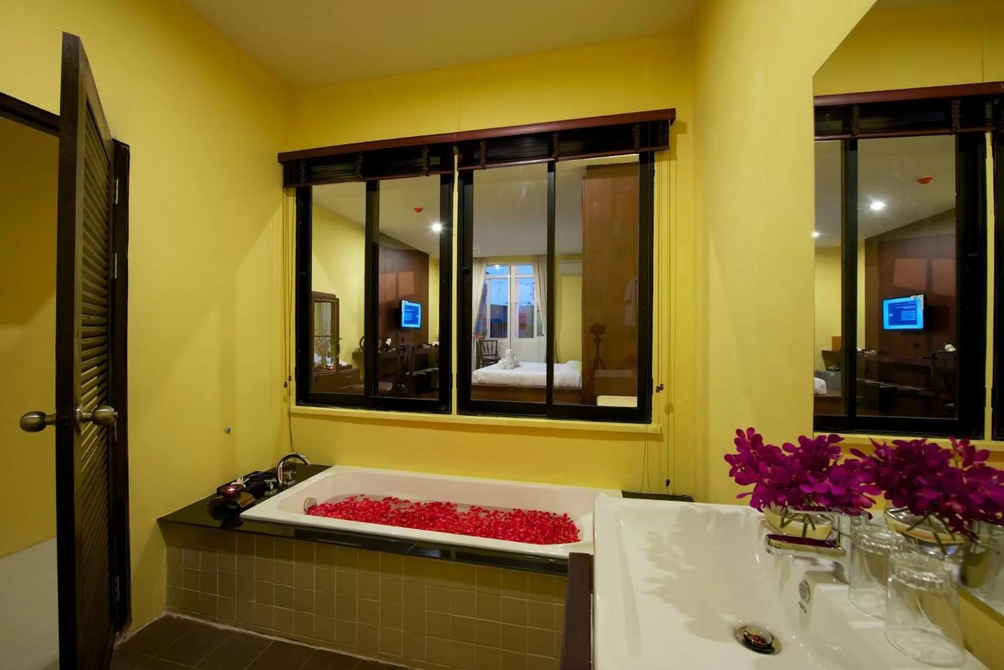 Toilet in Sabye Bangkok