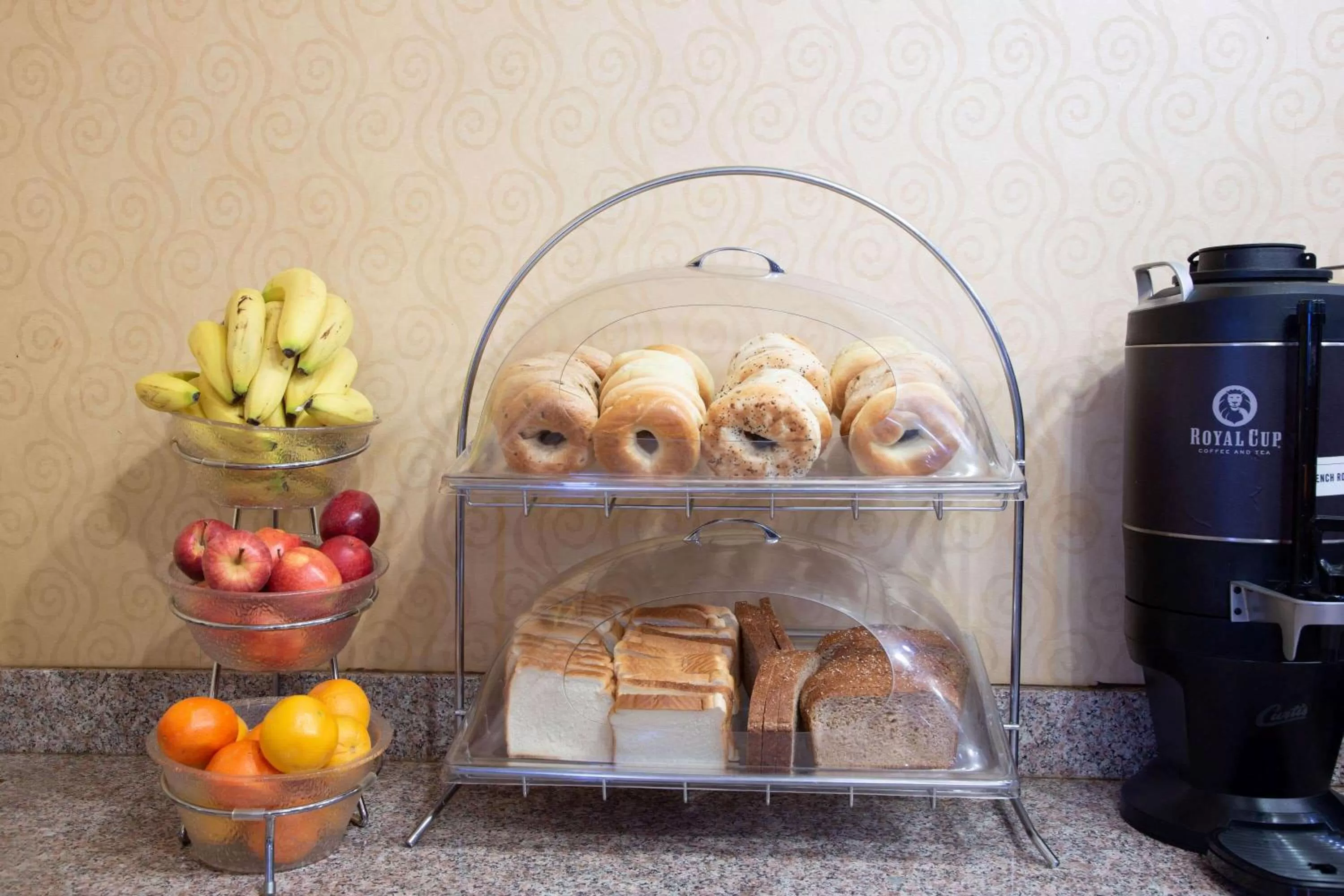 Restaurant/places to eat in La Quinta Inn by Wyndham Berkeley