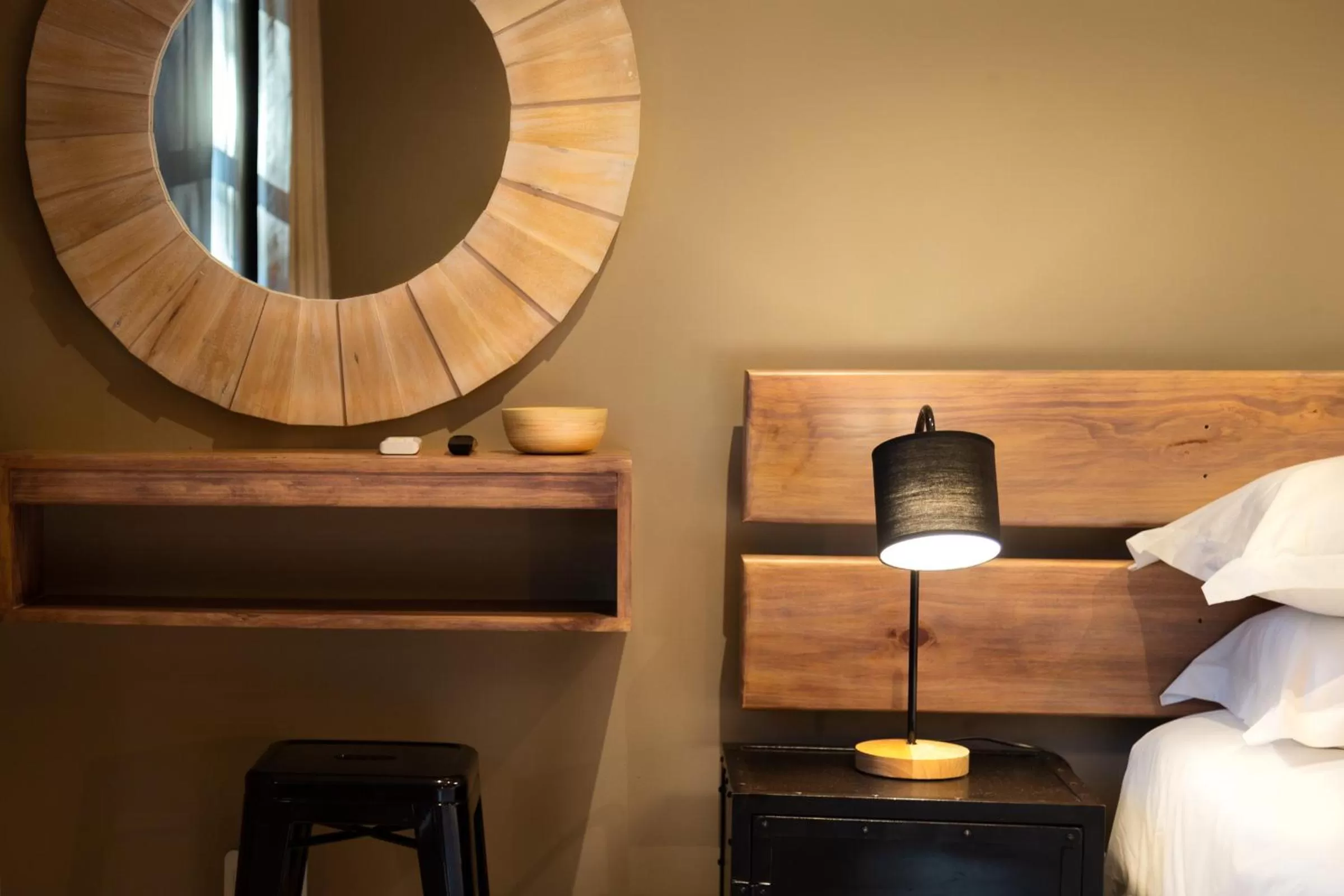 Decorative detail, Bed in Loerie Guest Lodge