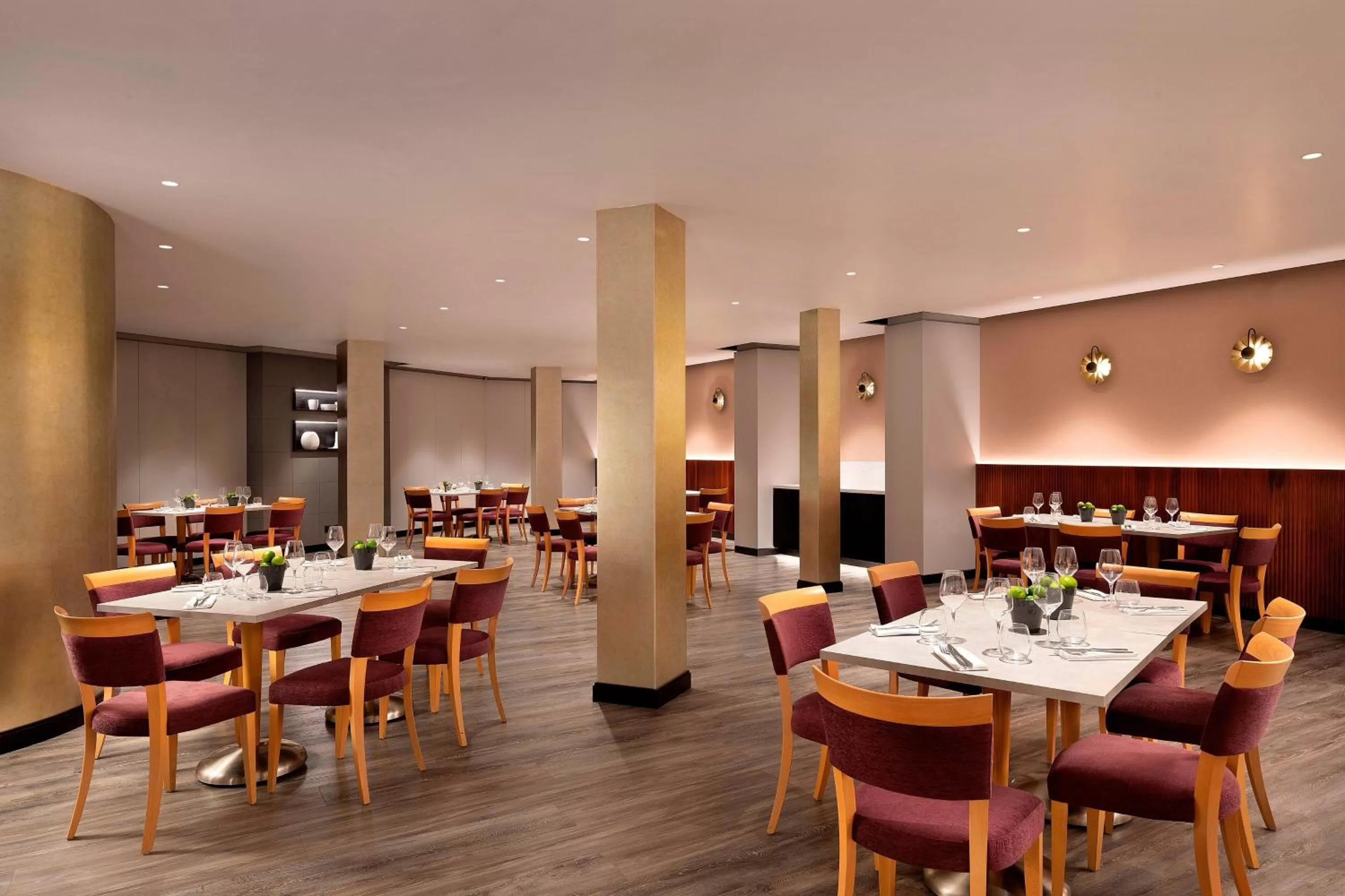 Restaurant/places to eat in Le Meridien Visconti Rome