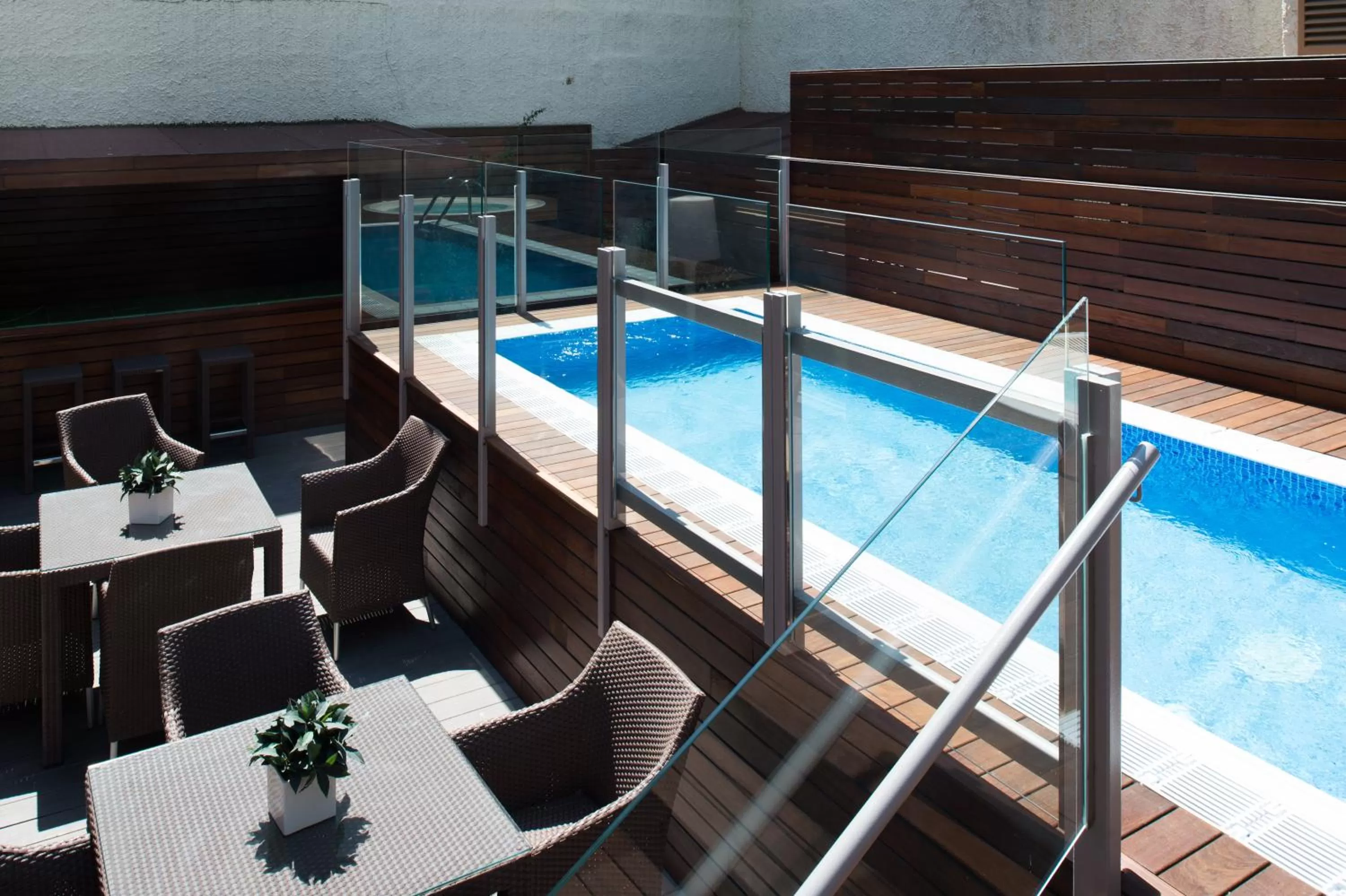 Swimming pool in Catalonia Mikado