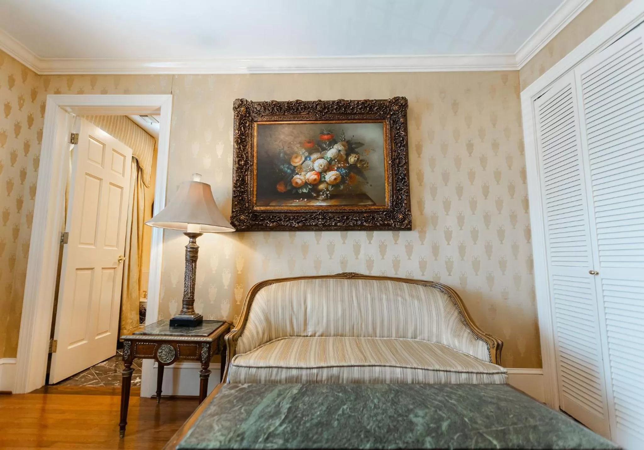 Bed in 1840s Carrollton Inn