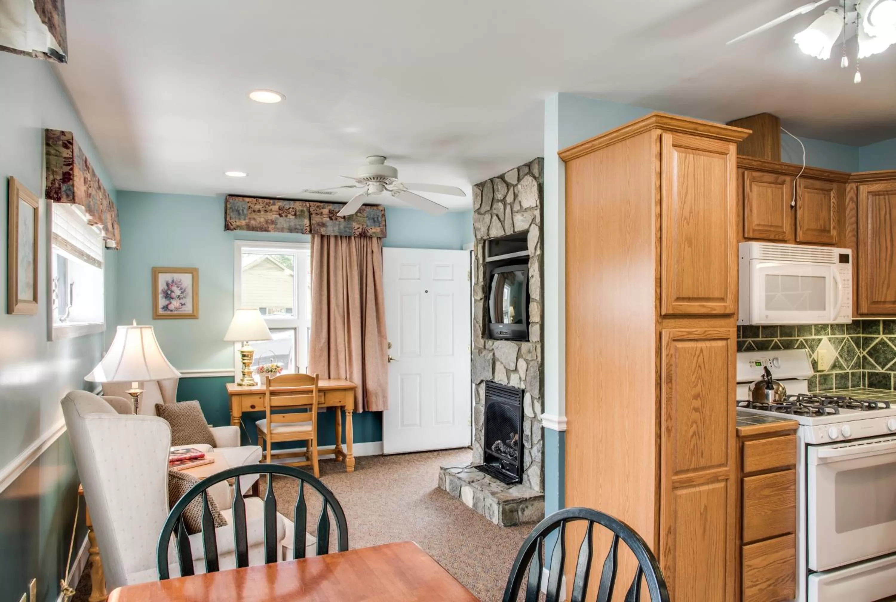 Boxwood Lodge Blowing Rock near Boone-University