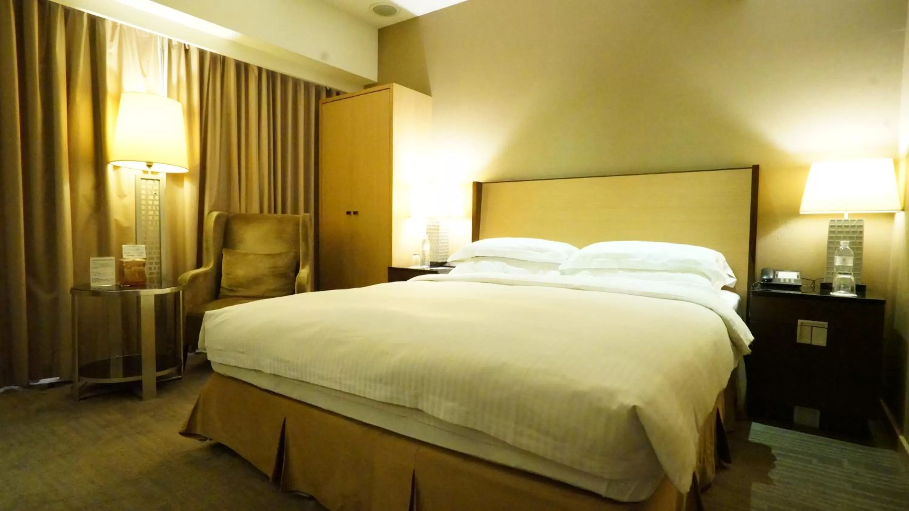 Photo of the whole room, Bed in City Suites-Taipei Nanxi