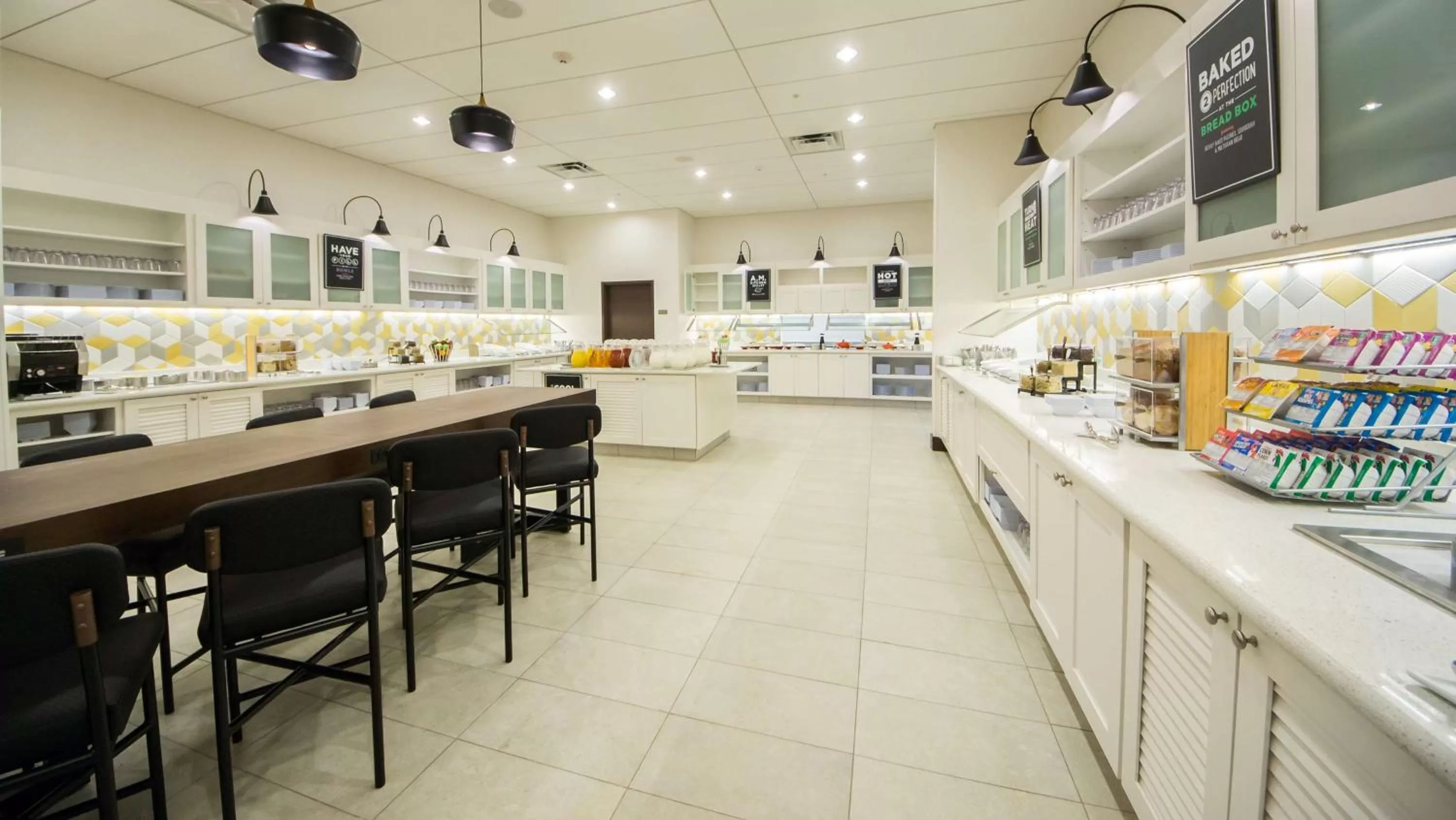 Restaurant/places to eat in Hyatt Place Orlando/Lake Buena Vista