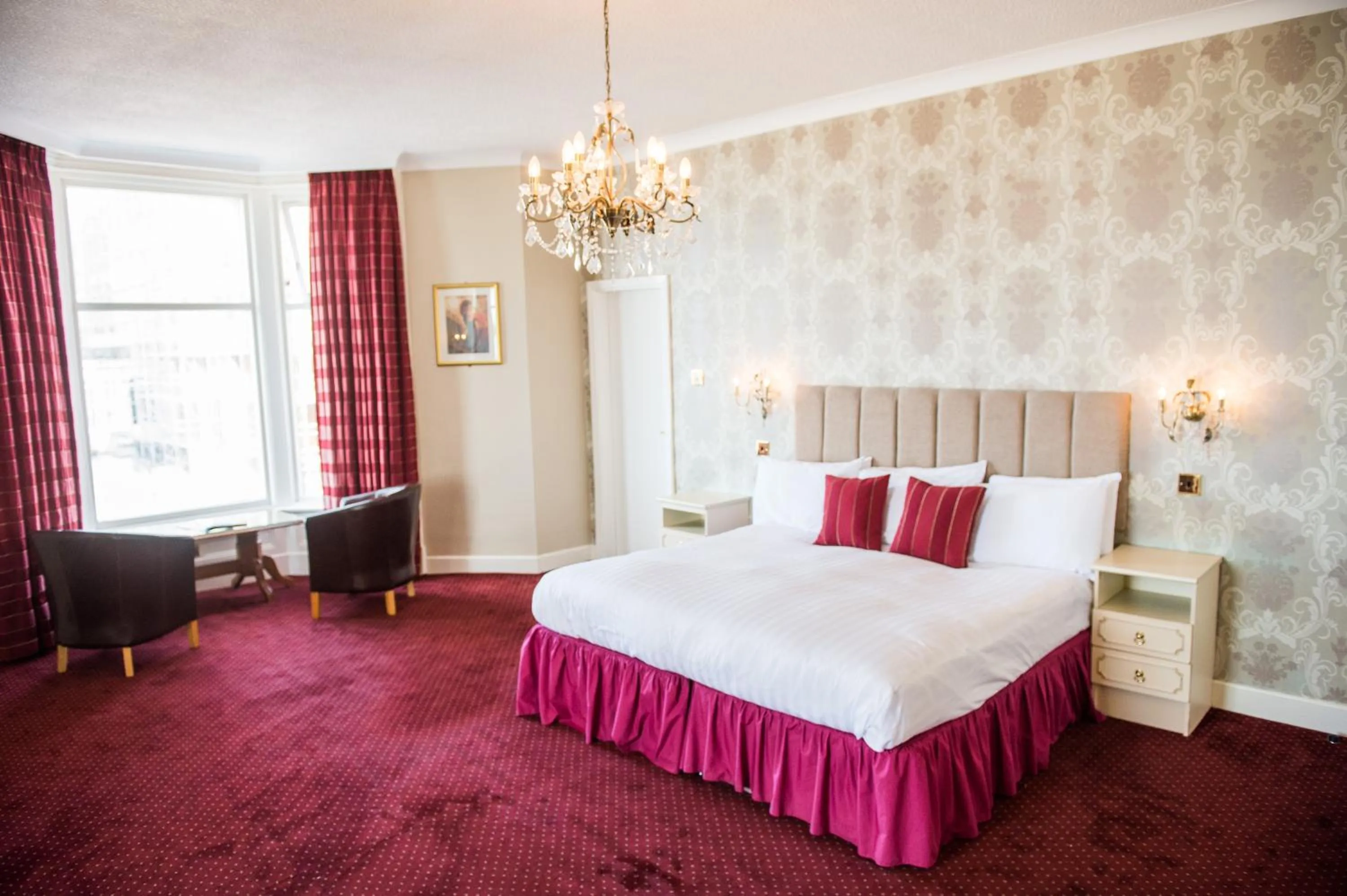 Bedroom, Bed in Park House Hotel